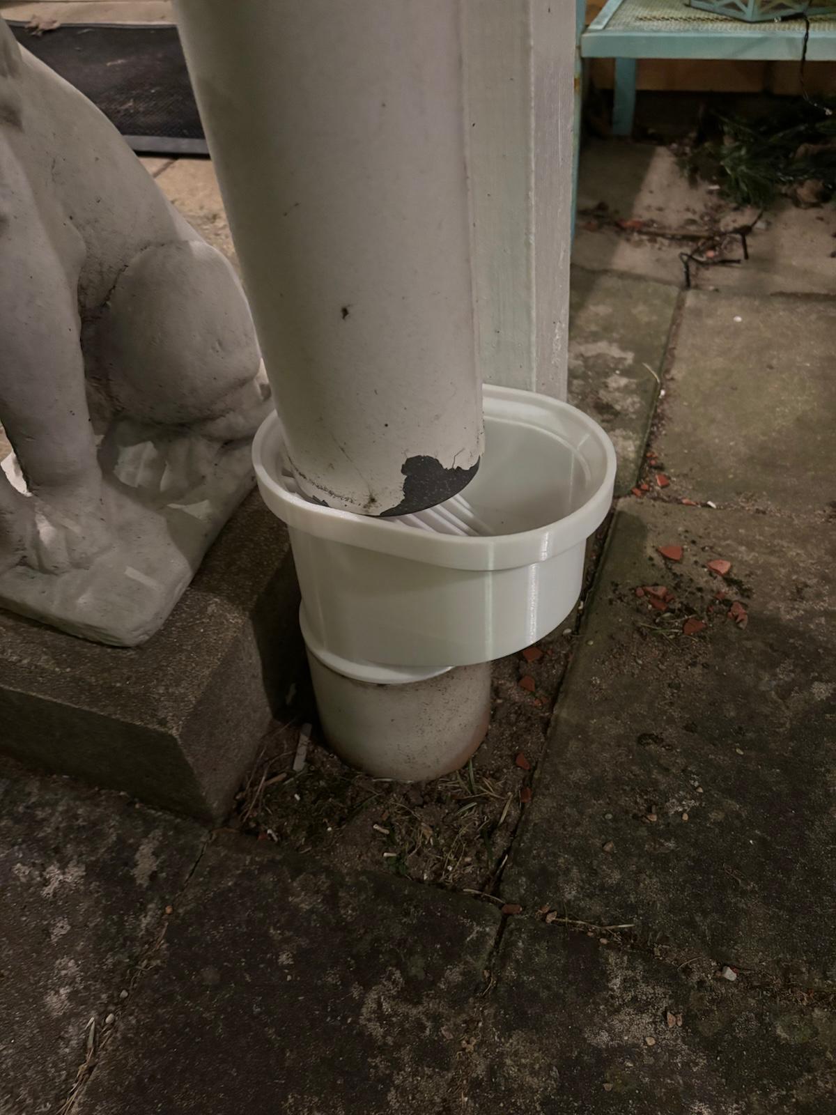 Downpipe ejector 100mm with debris separator
