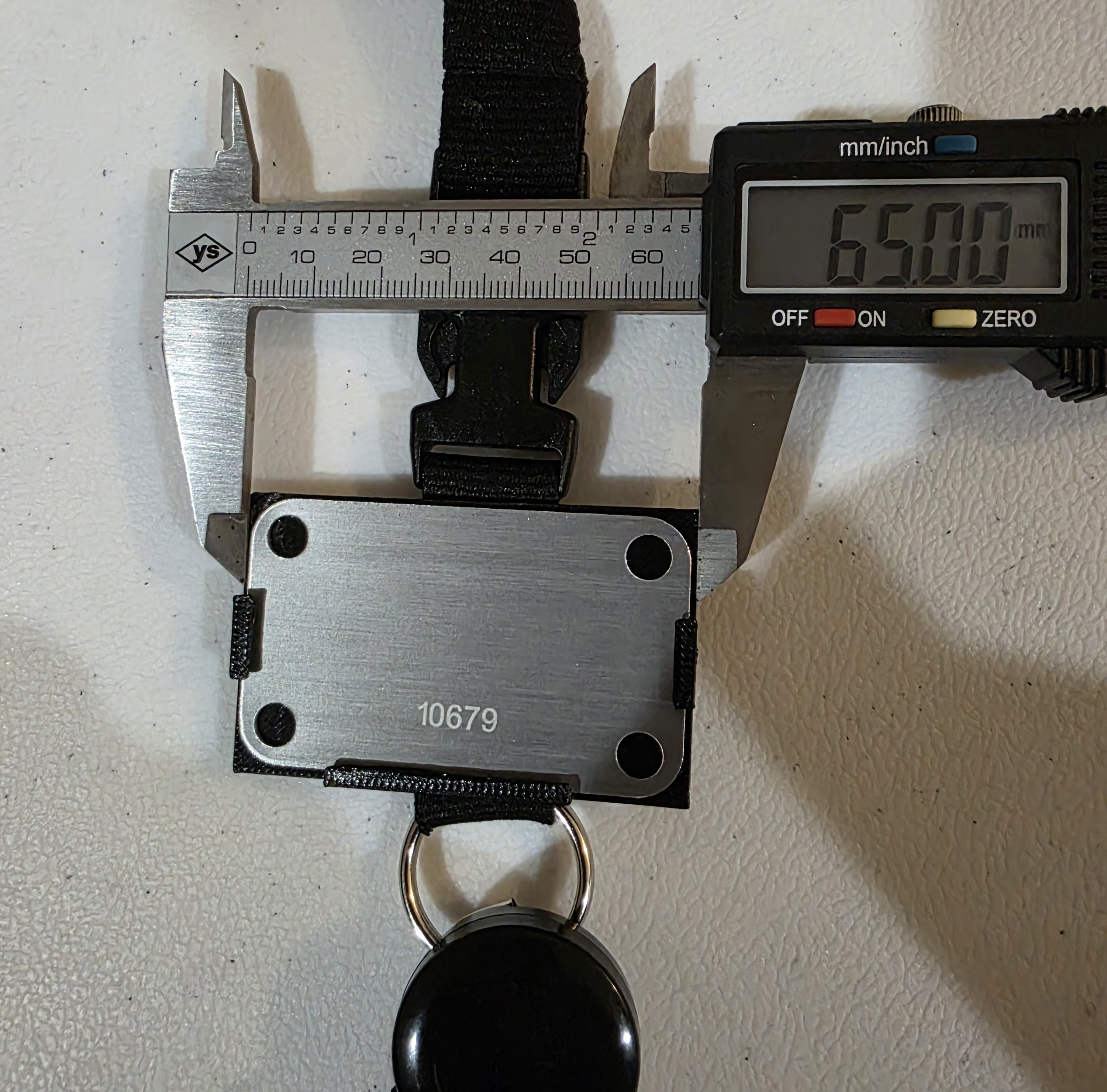 Small tab clip-on holder for lanyards
