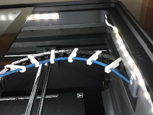Support de tube PTFE sur le chaine câble Centauri Carbon
