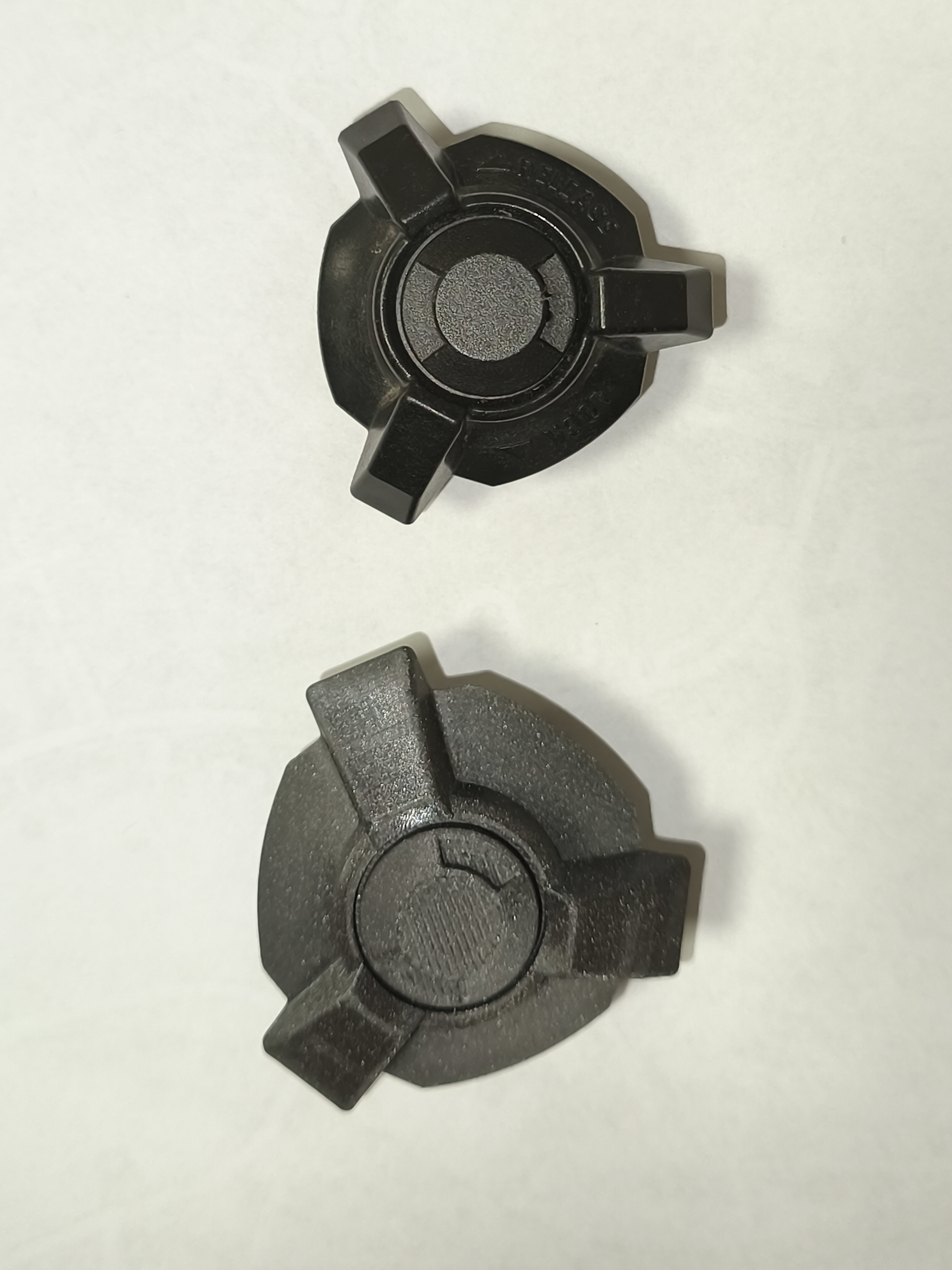Matice větrného štítu kawasaki versys 650, wind shield nut