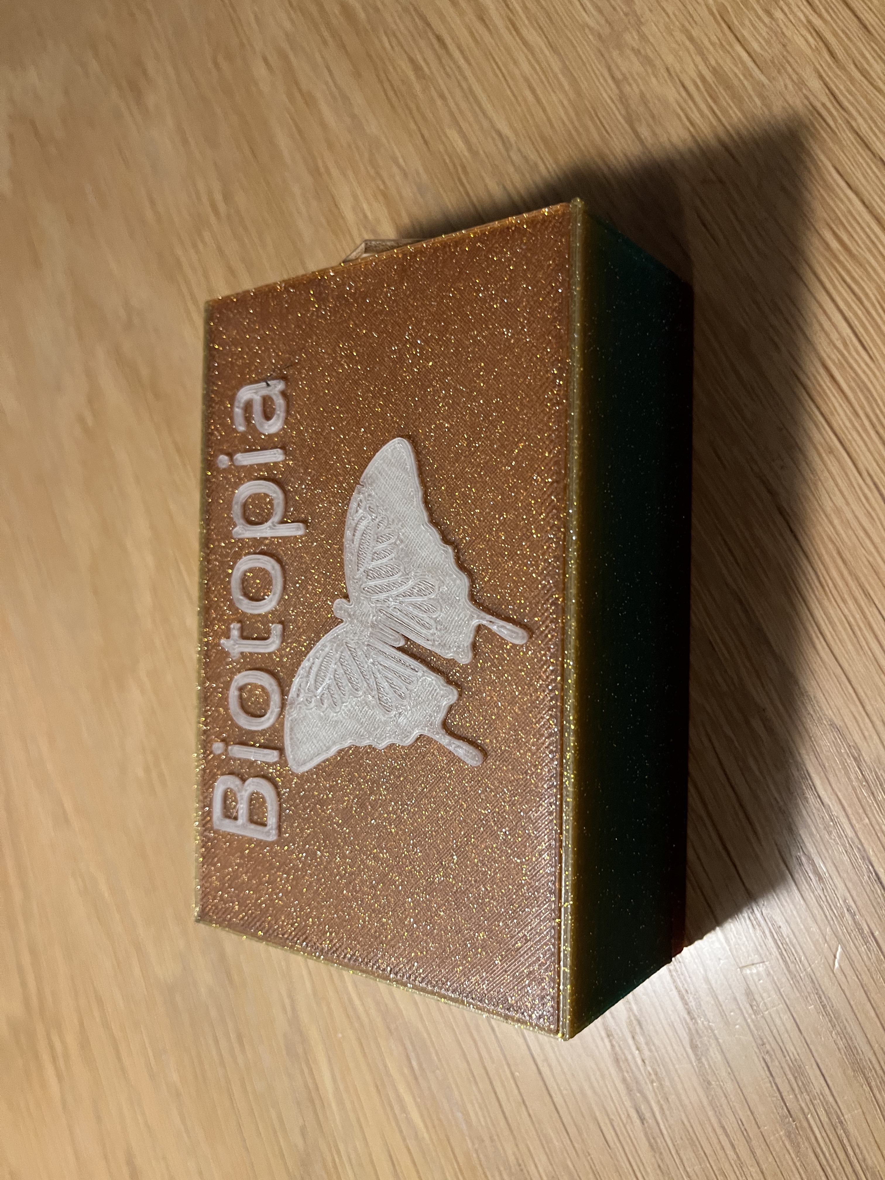 BIOTOPIA And Expansion BOX Sleeve and token place feature - token acts as lock