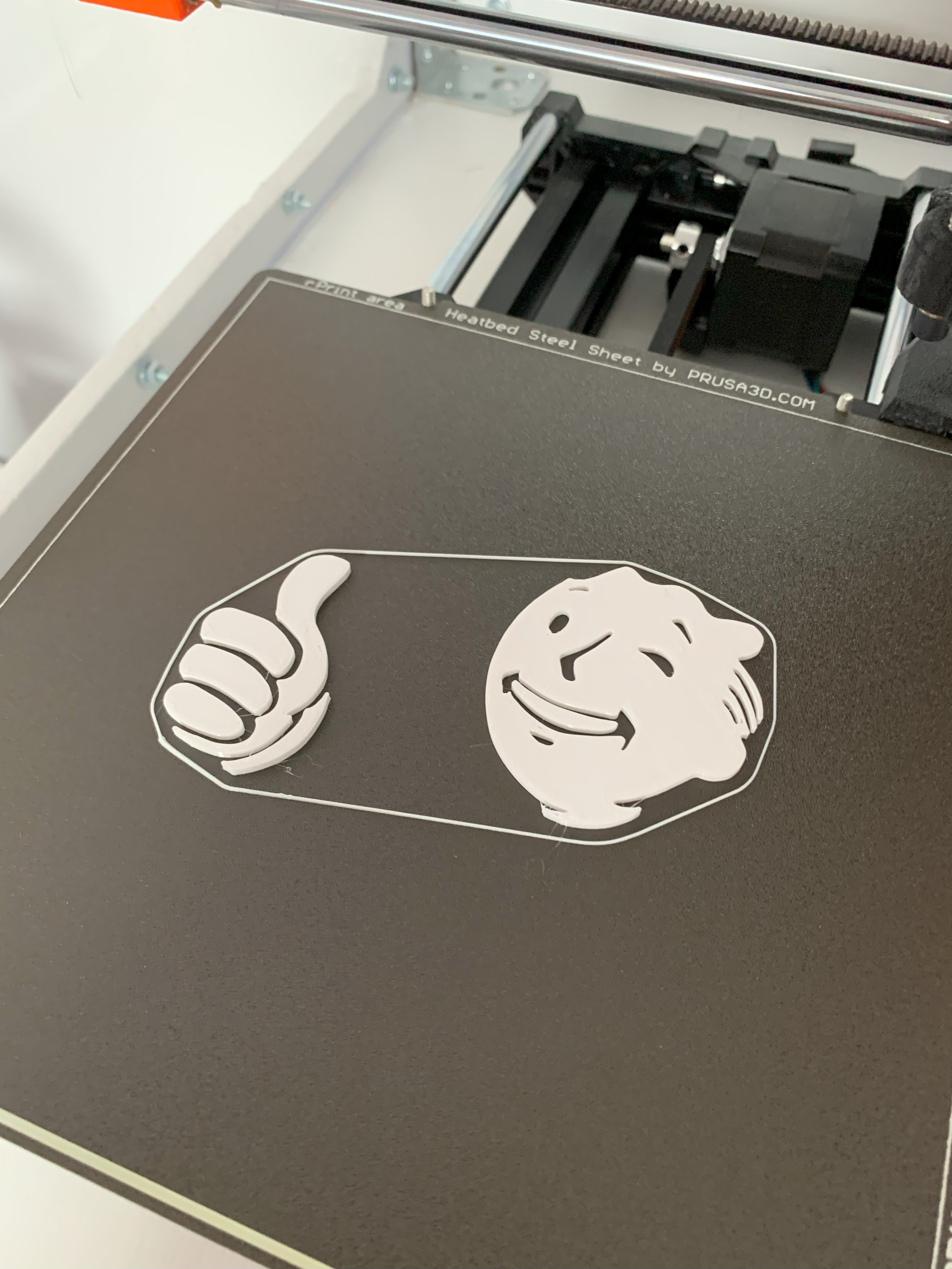 Miniatura 2 do modelo 3D FALLOUT Vault Boy
