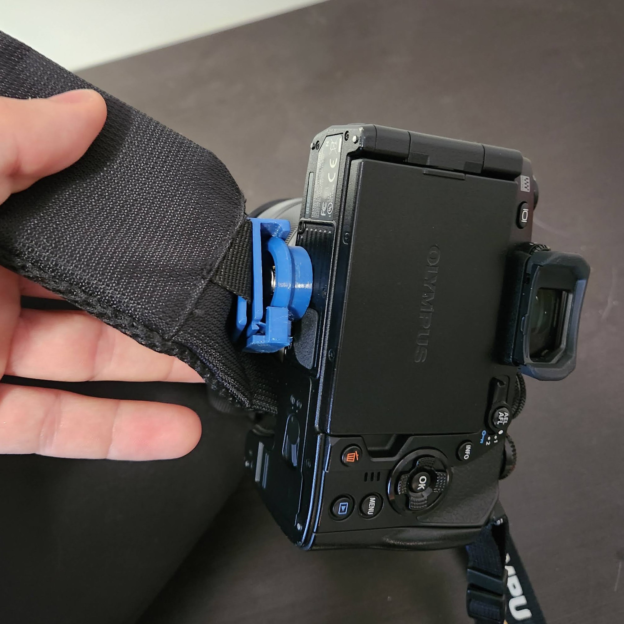 Miniatura 3 do modelo 3D Camera Backpack Clip
