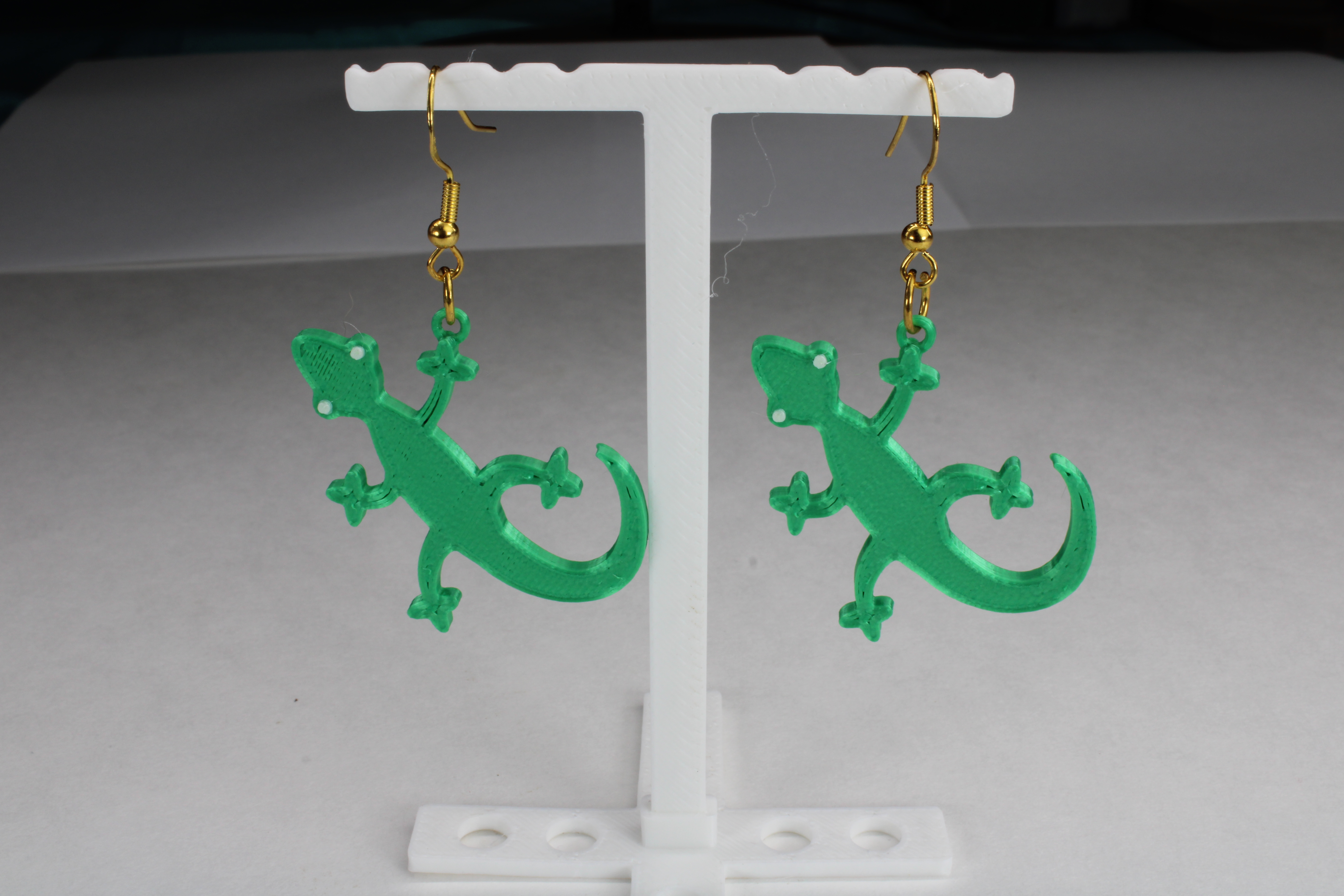 Iguana or Gecko Earring with eyes