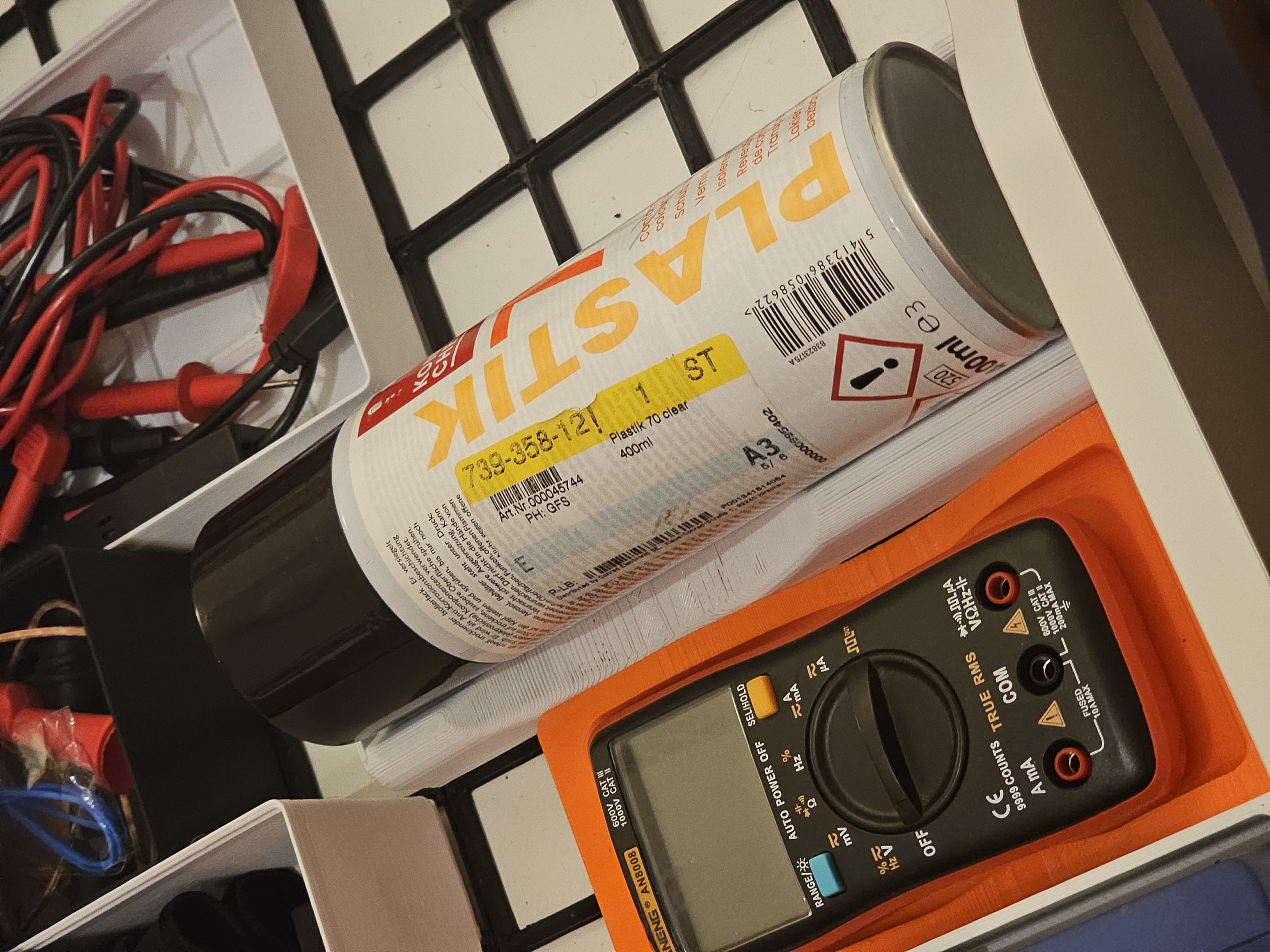 Horizontal Spray Can Holder