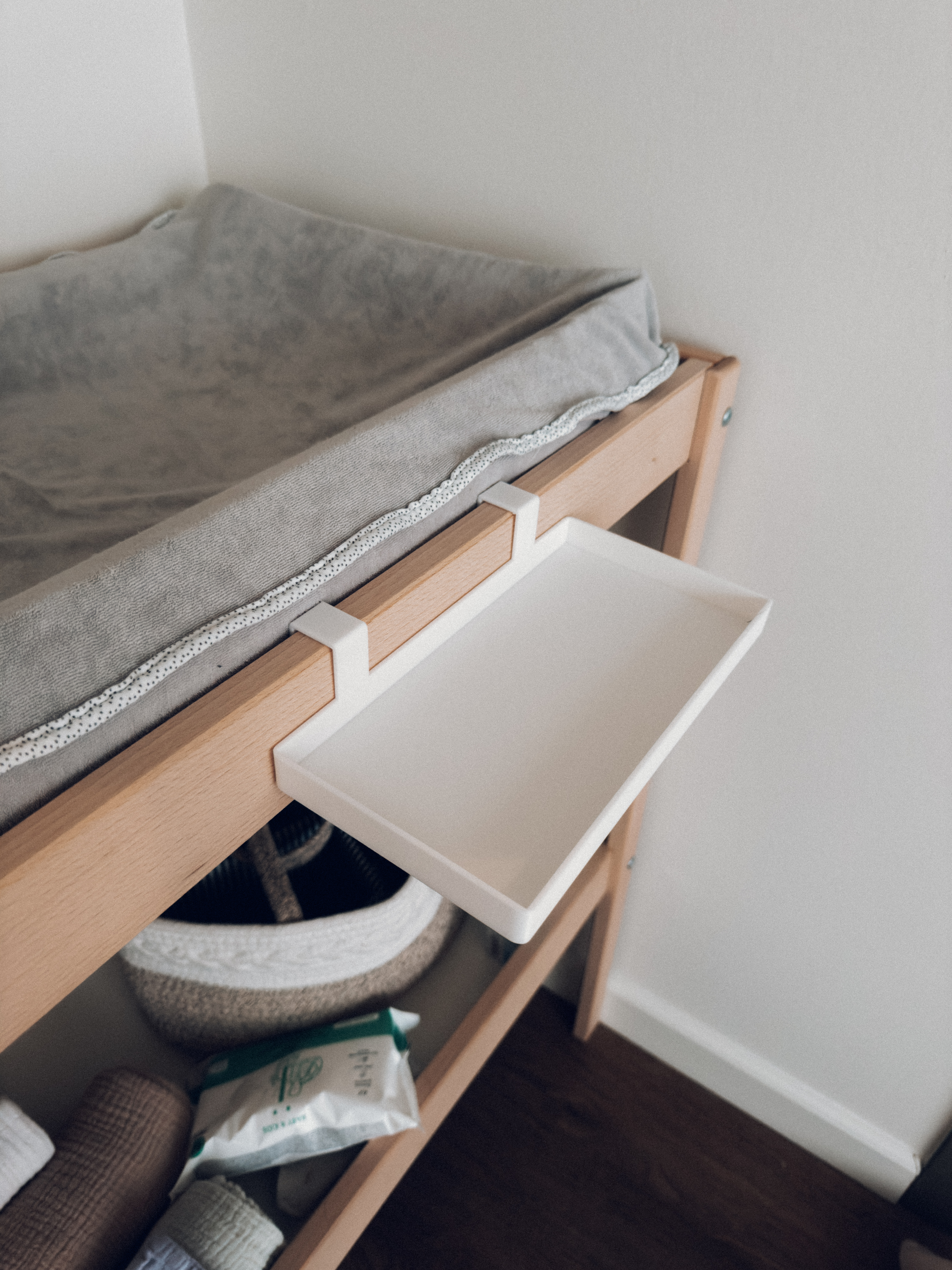 Paper Tissue Holder for IKEA SNIGLAR changing table (Clip-On 3D Printable Accessory)