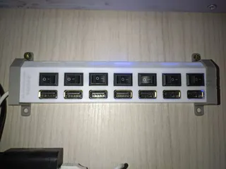 USB CHARGING HUB WALL MOUNT