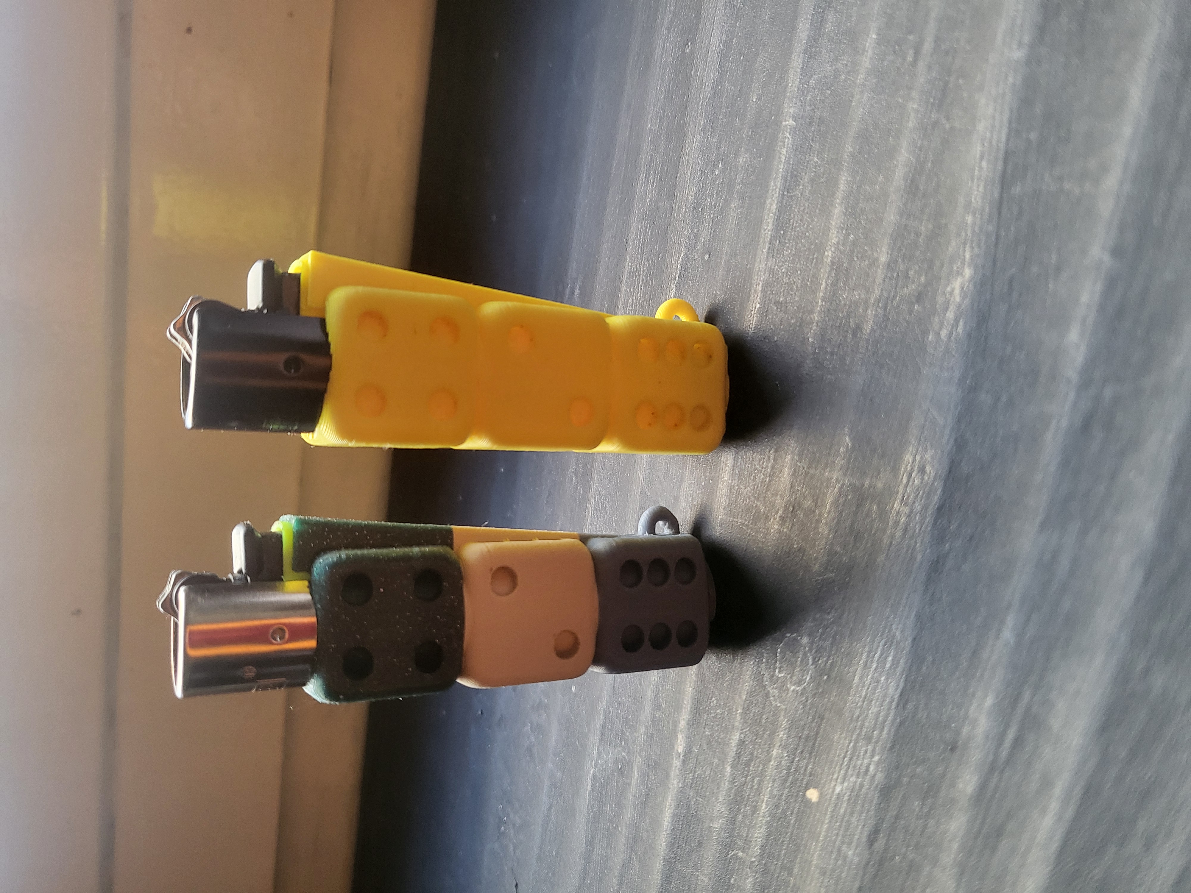 Clipper lighter case/keychain - Dice