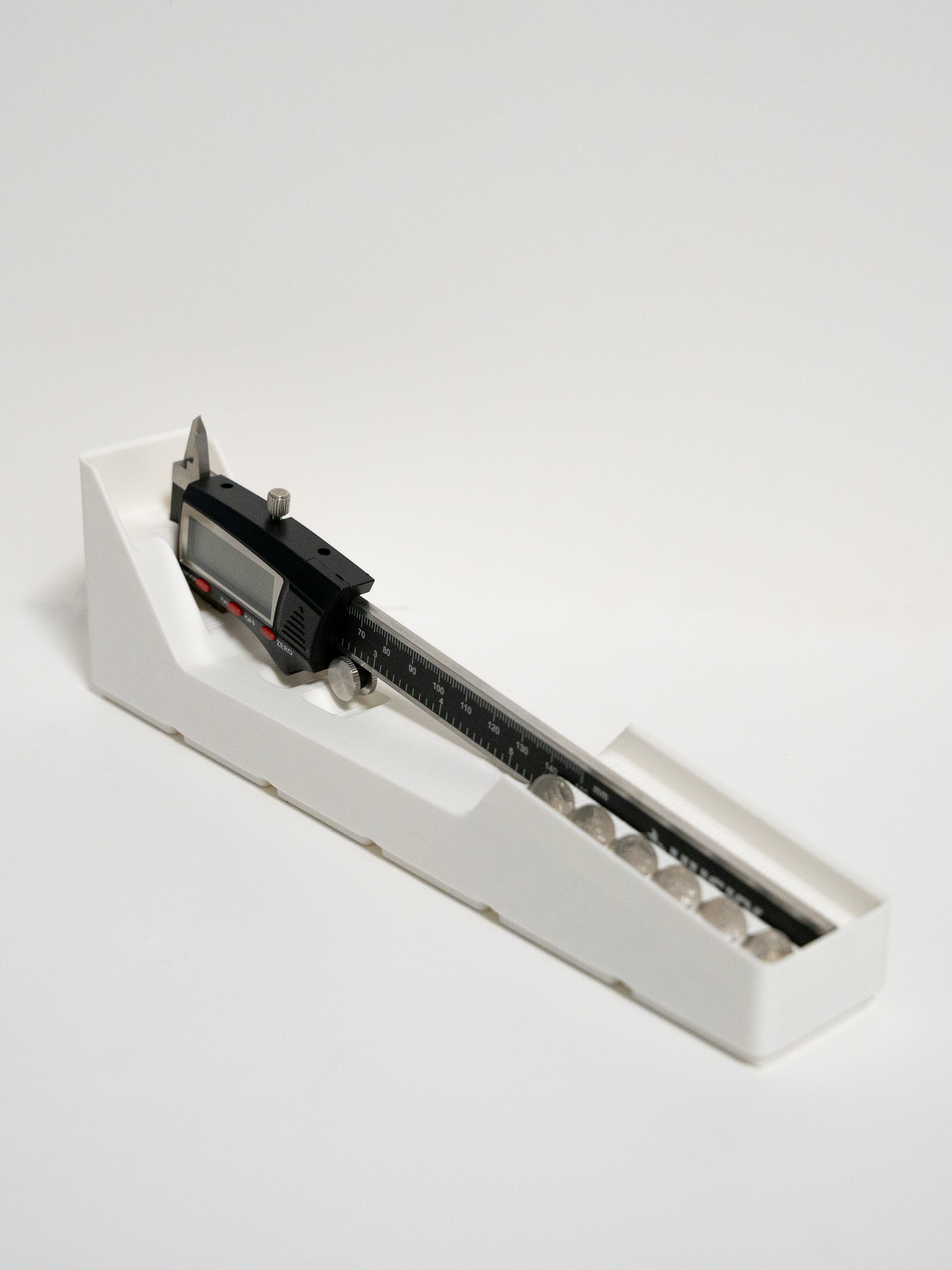 Gridfinity Husky Caliper Holder with Batteries