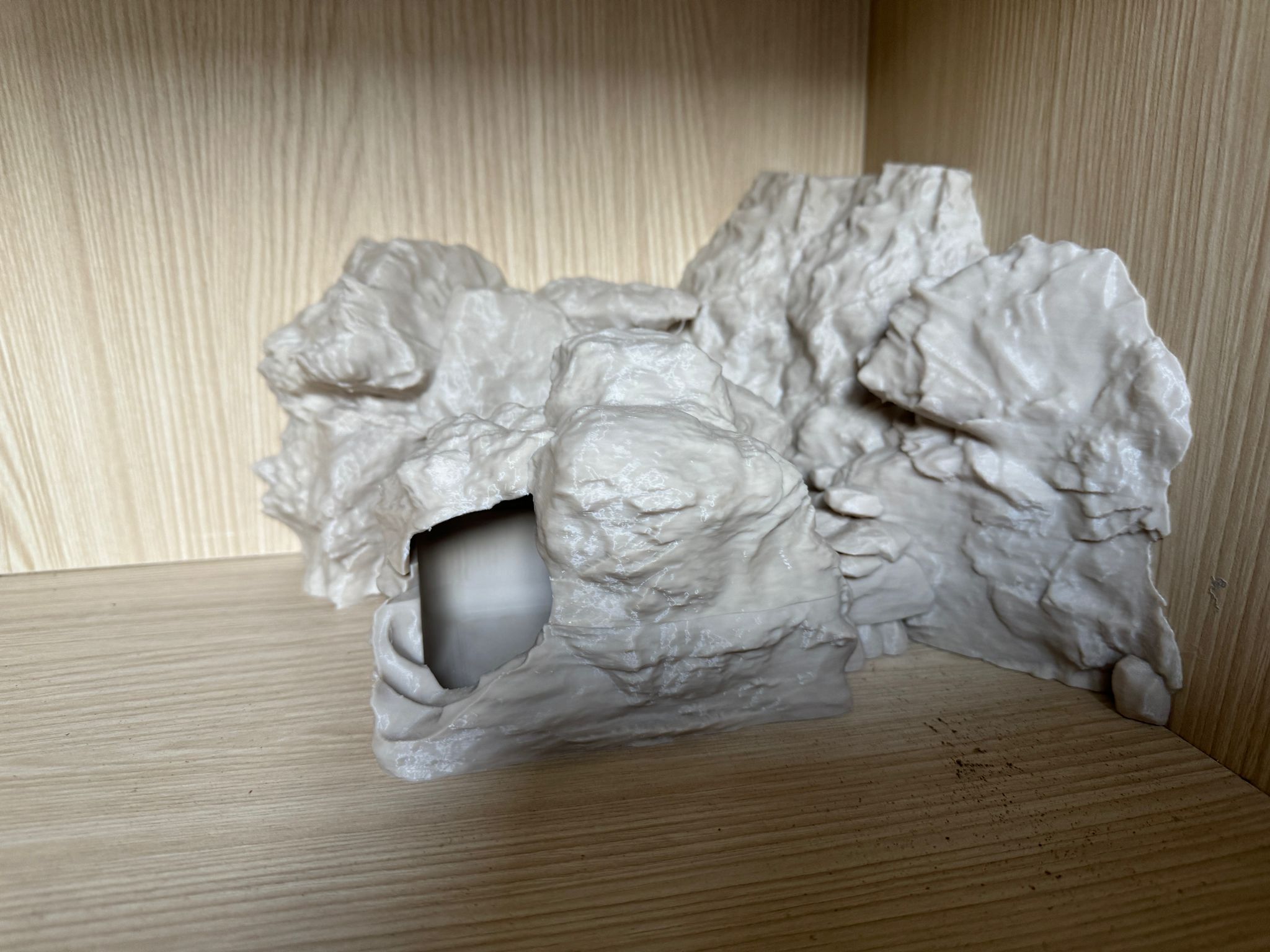 Lizard/Gecko cave/hide/rock wall
