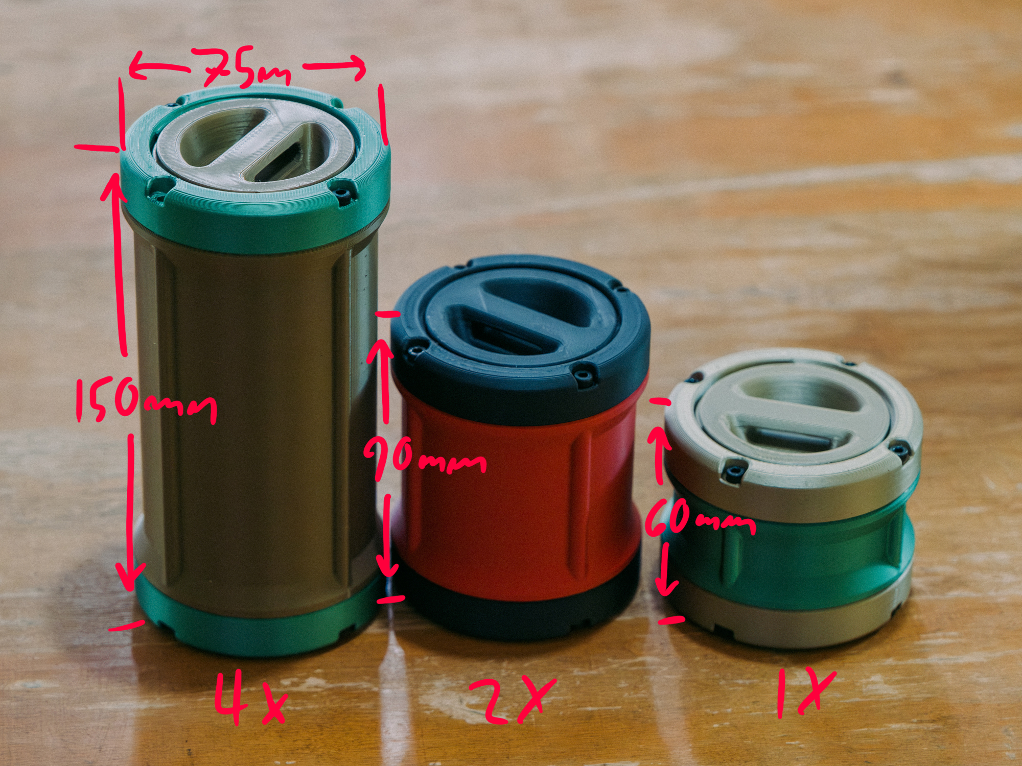 Miniatura 5 do modelo 3D Mini Canisters
