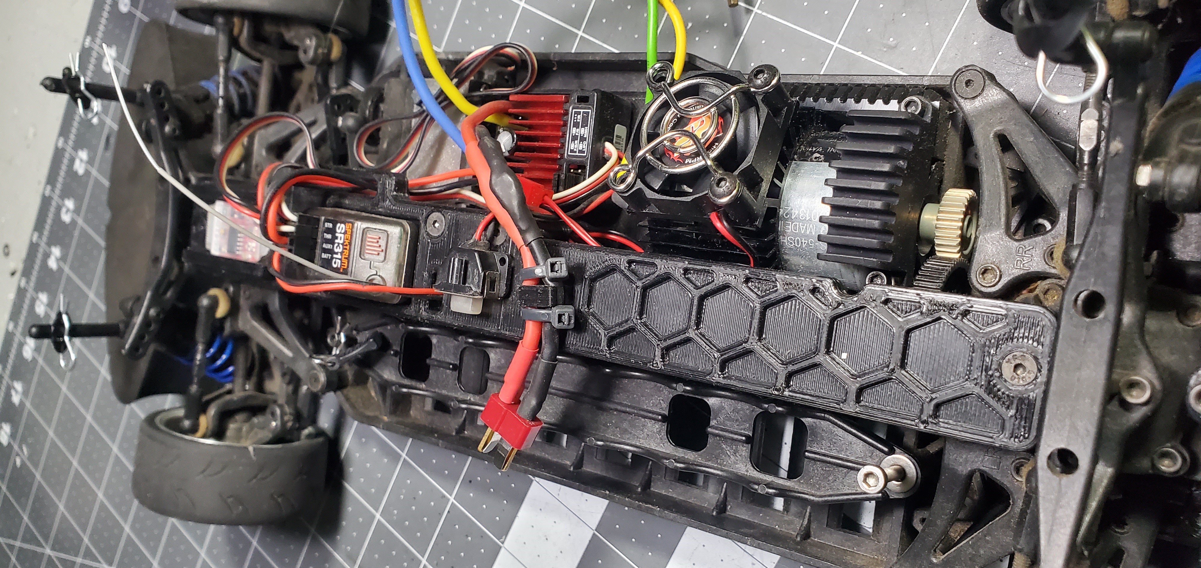 Associated TC4 Electronics Bridge/Backbone — miniatura 3