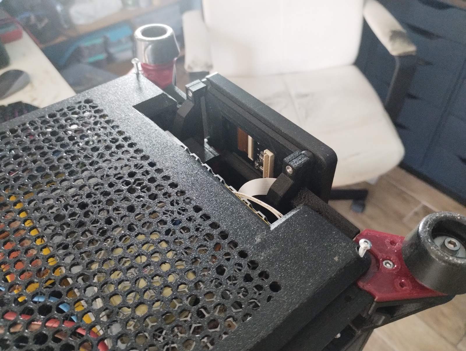 BTT TFT35-SPI V2.1 Pivoting Display Mount for Voron 0.1