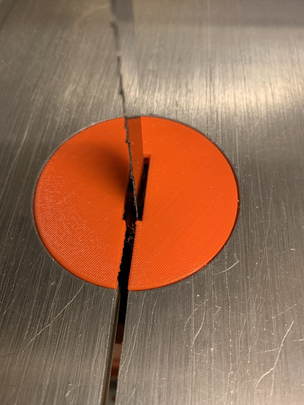 Slotted band saw insert plate by kschlegel Download free STL model