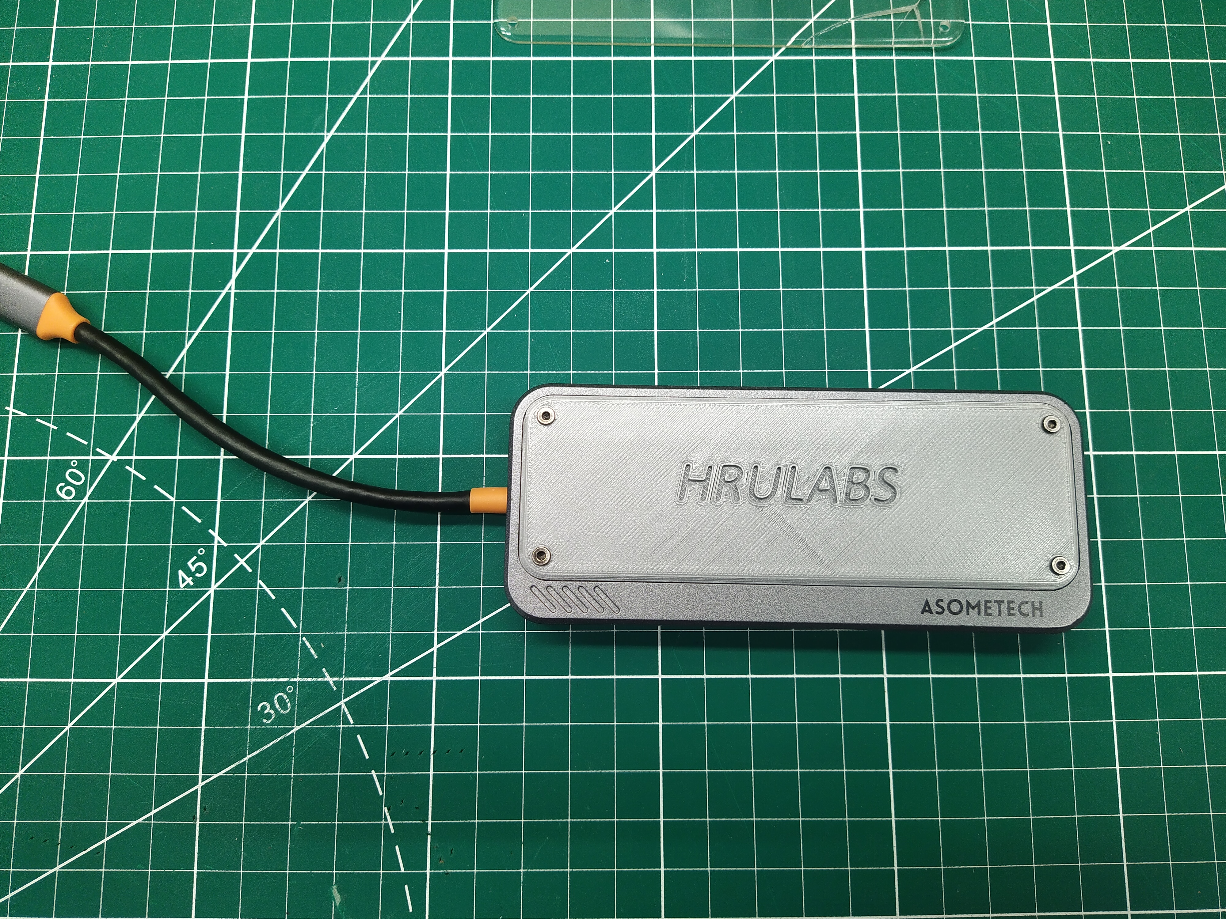 Front/lid for 10-in-1 USB hub by ASOMETECH
