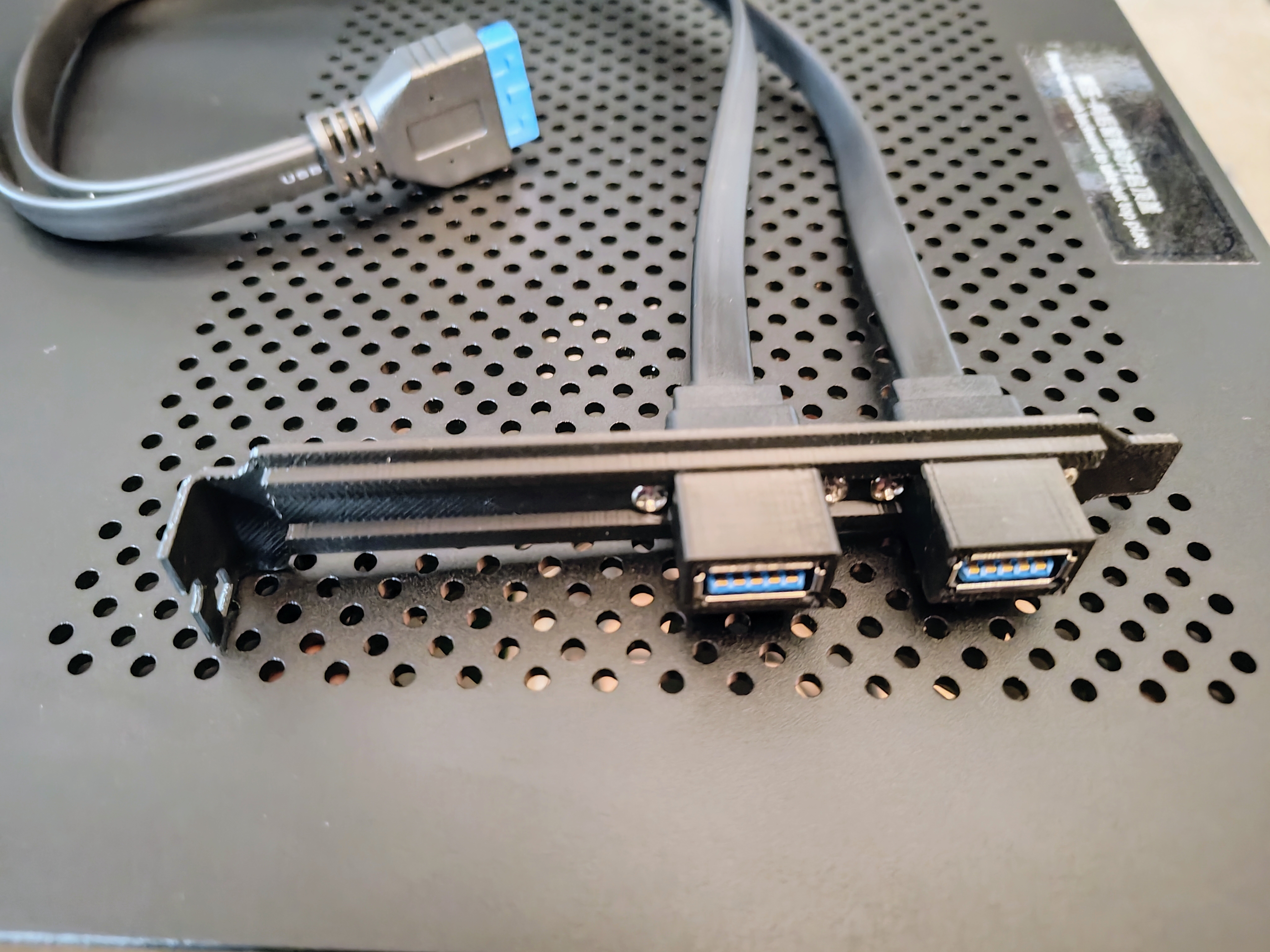 Offset PCI Slot USB panelmount for tight clearances