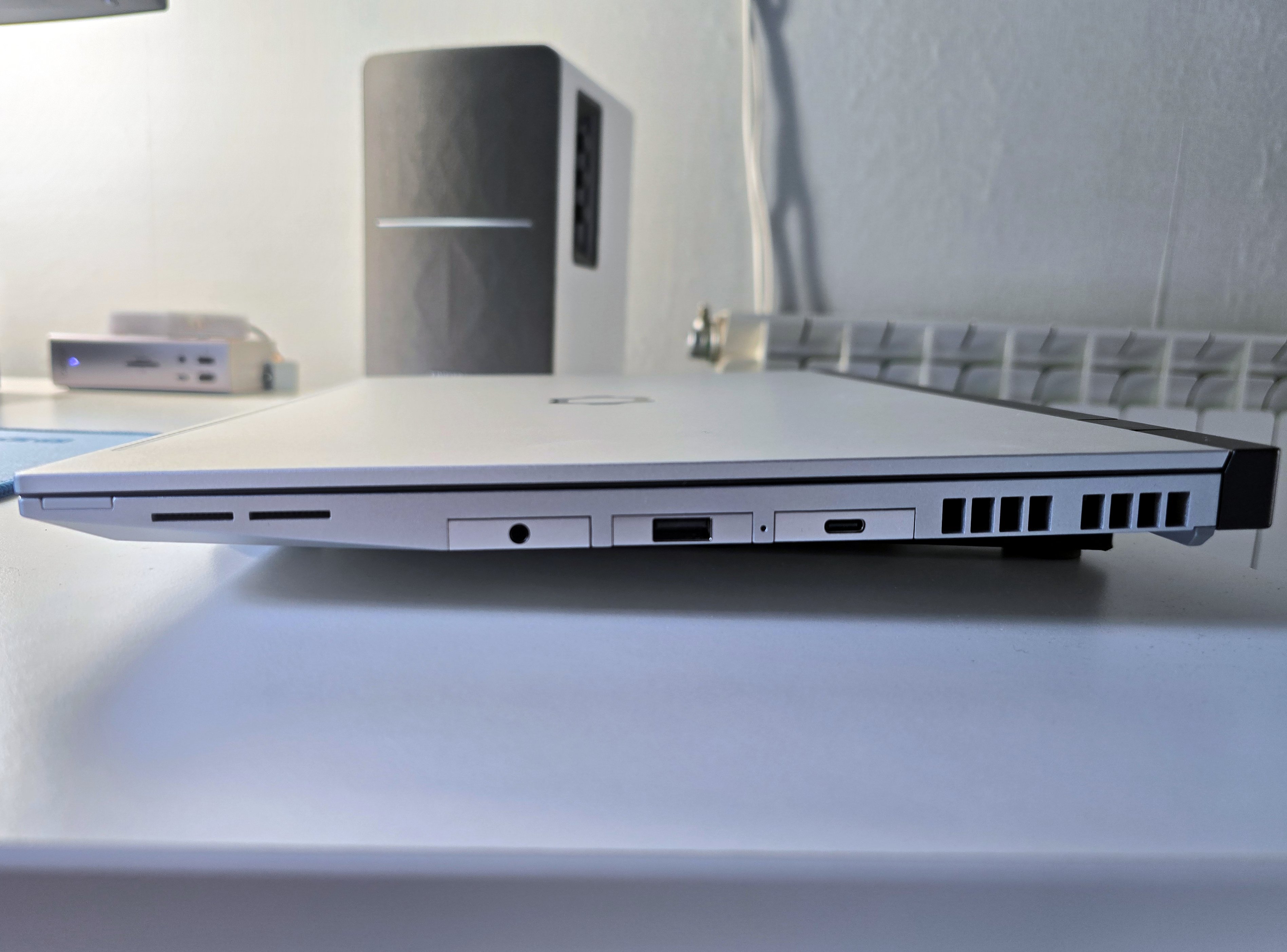 Low Profile Framework 16 Stand — thumbnail 2