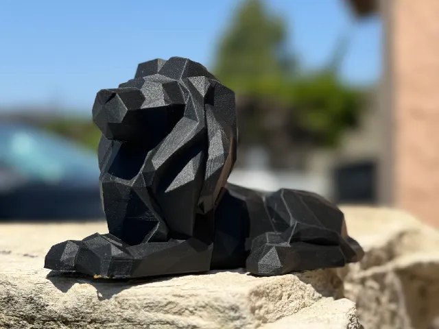 Low-Poly Lion