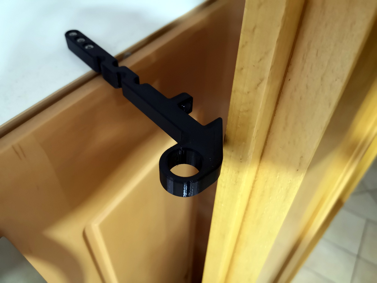 Auto Door Holder by pinplate Download free STL model