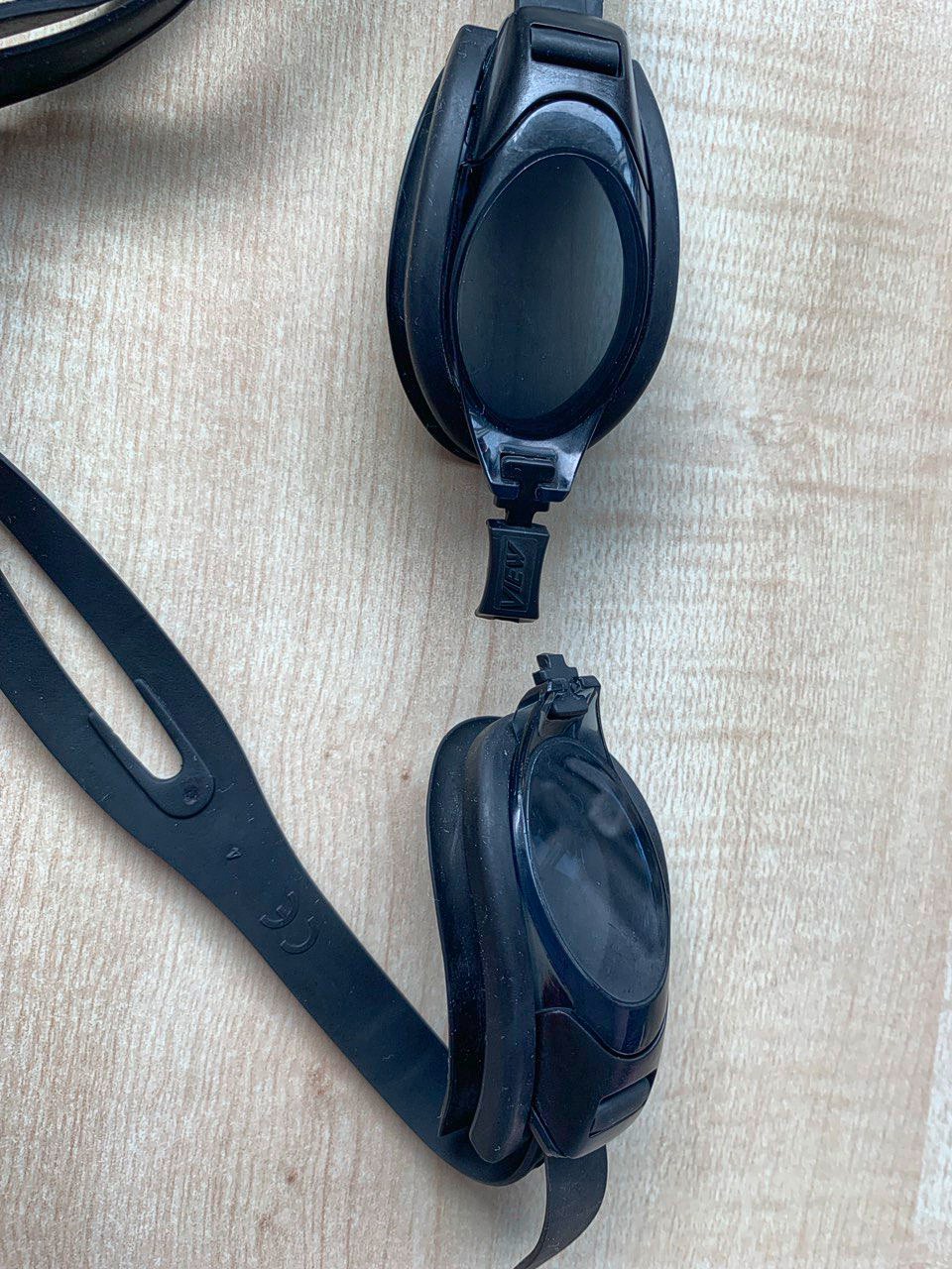 Swimming goggles nose bridge "View" brand by Mark0 Download free