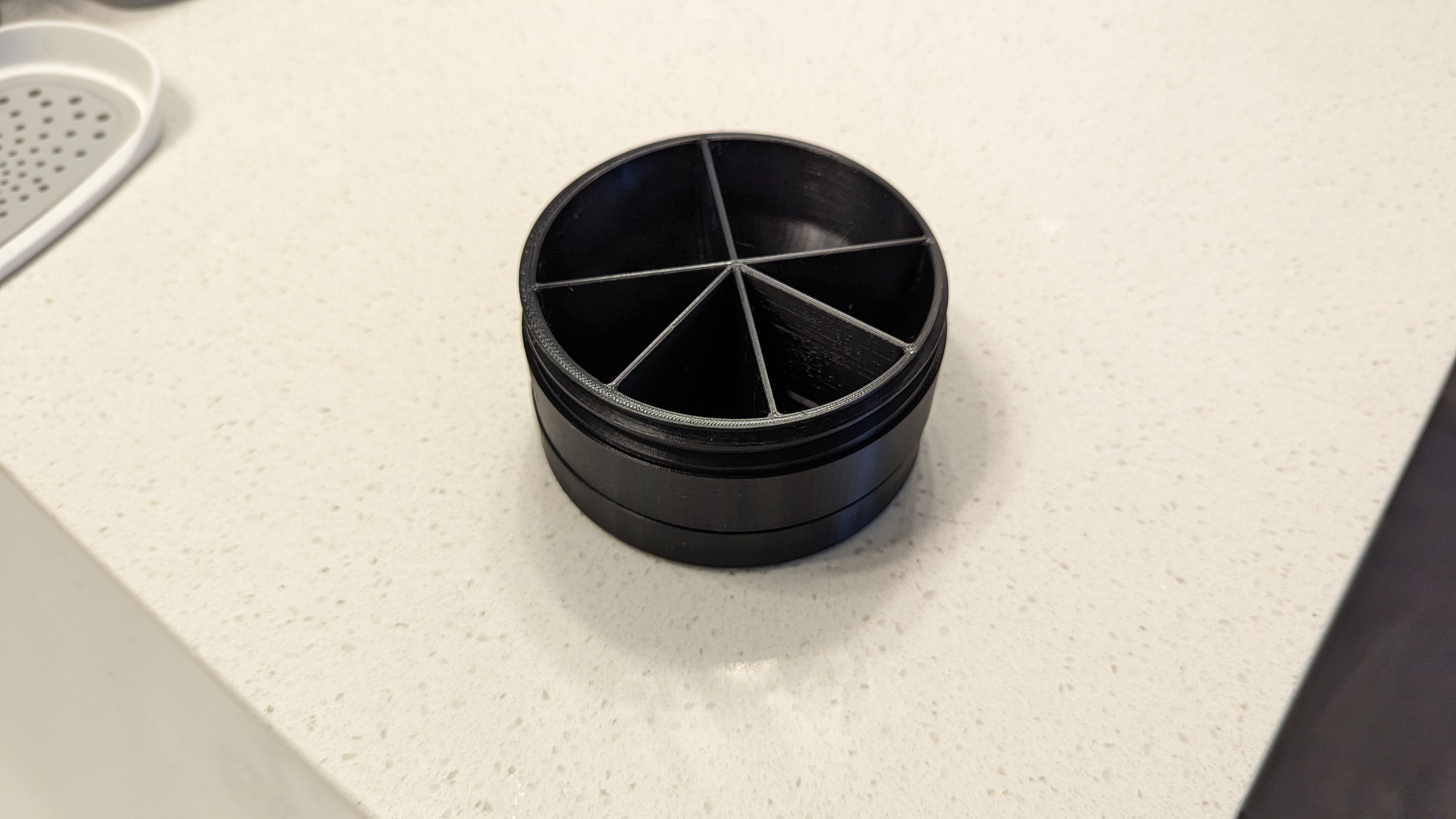 Travel Pill Case by AlpacaBuilds | Download free STL model | Printables.com