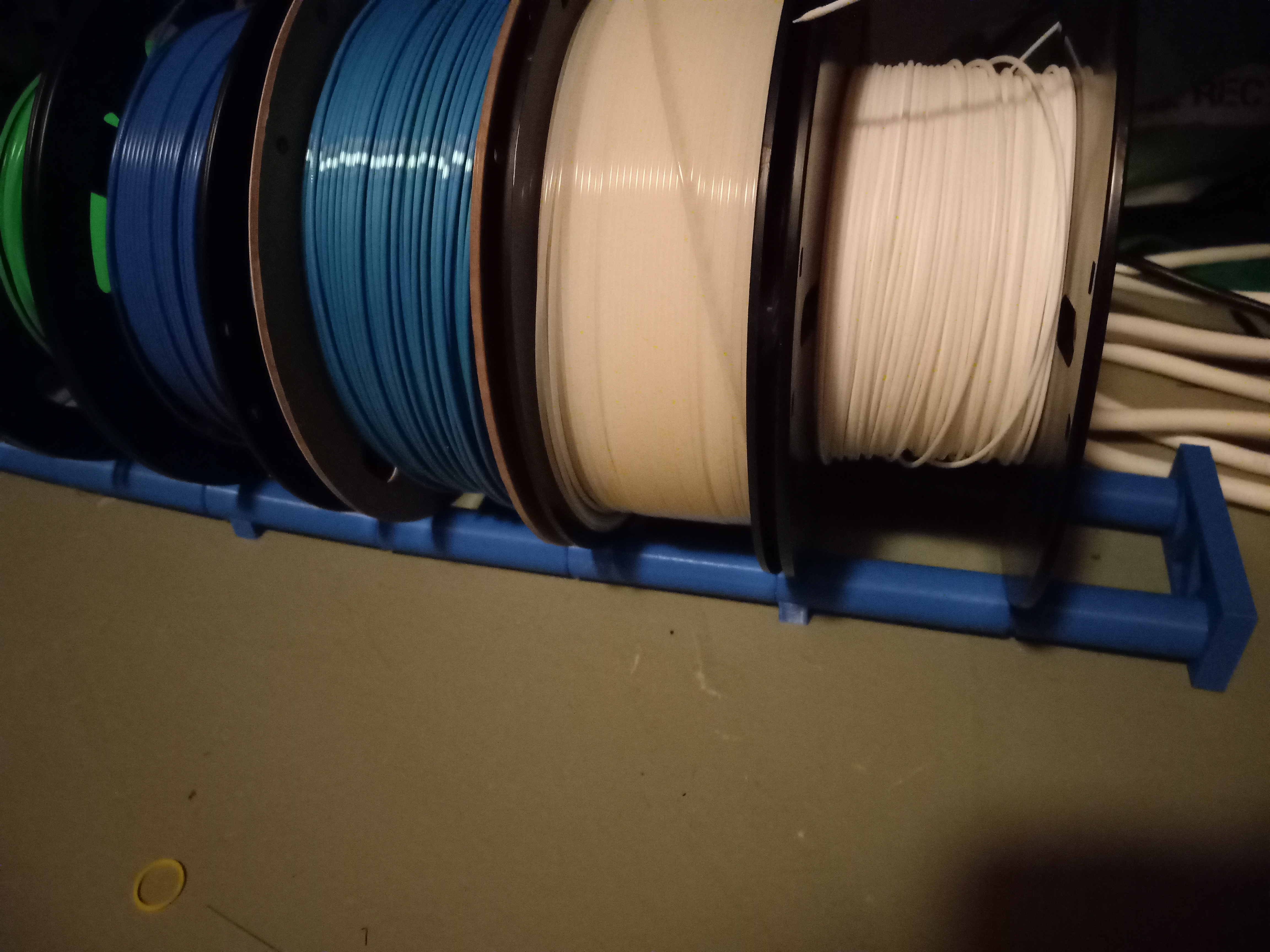 Miniatura 2 do modelo 3D Filament spool holder