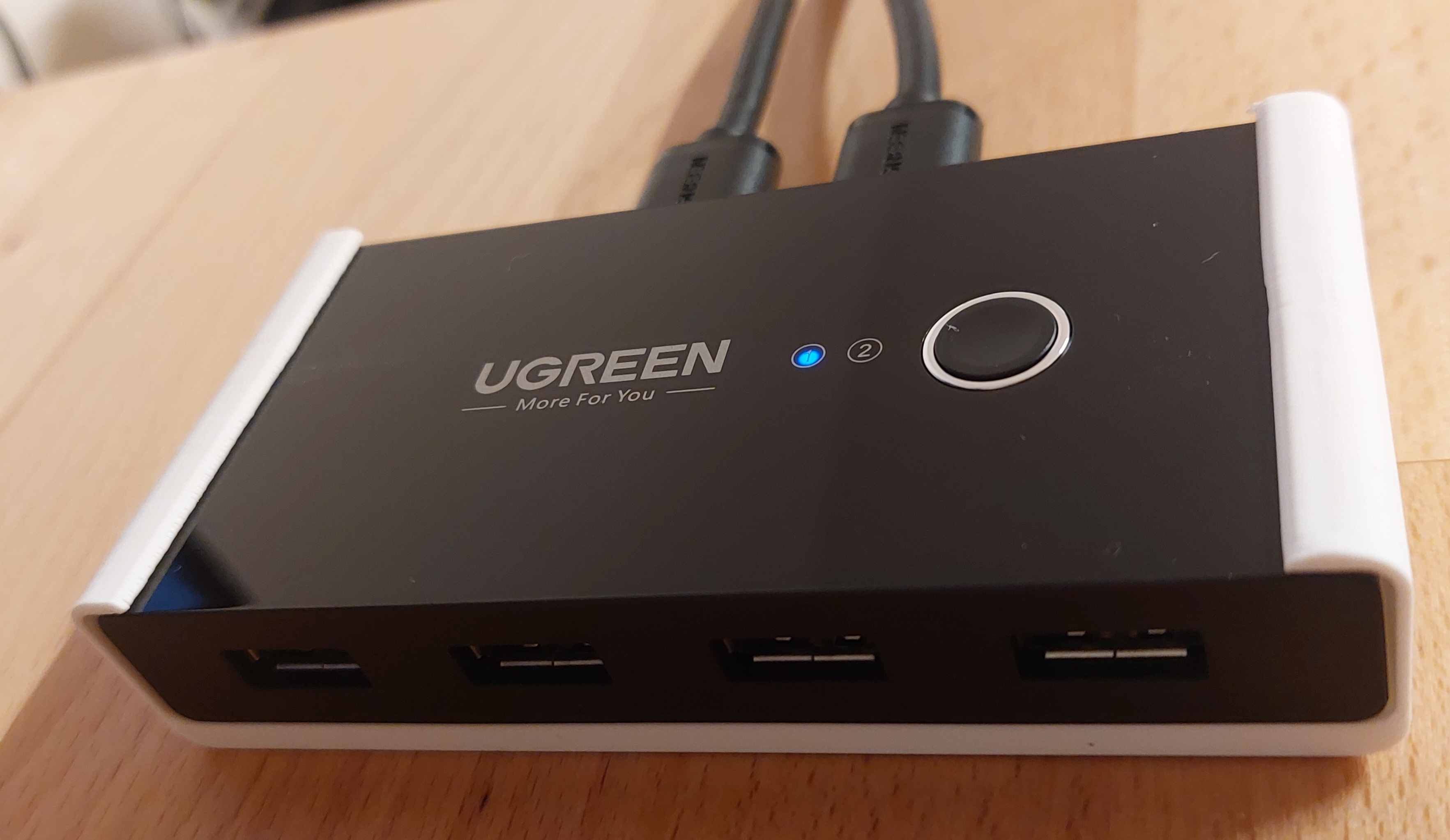 Ugreen Usb Switch Mount By Zrzyck Download Free Stl Model