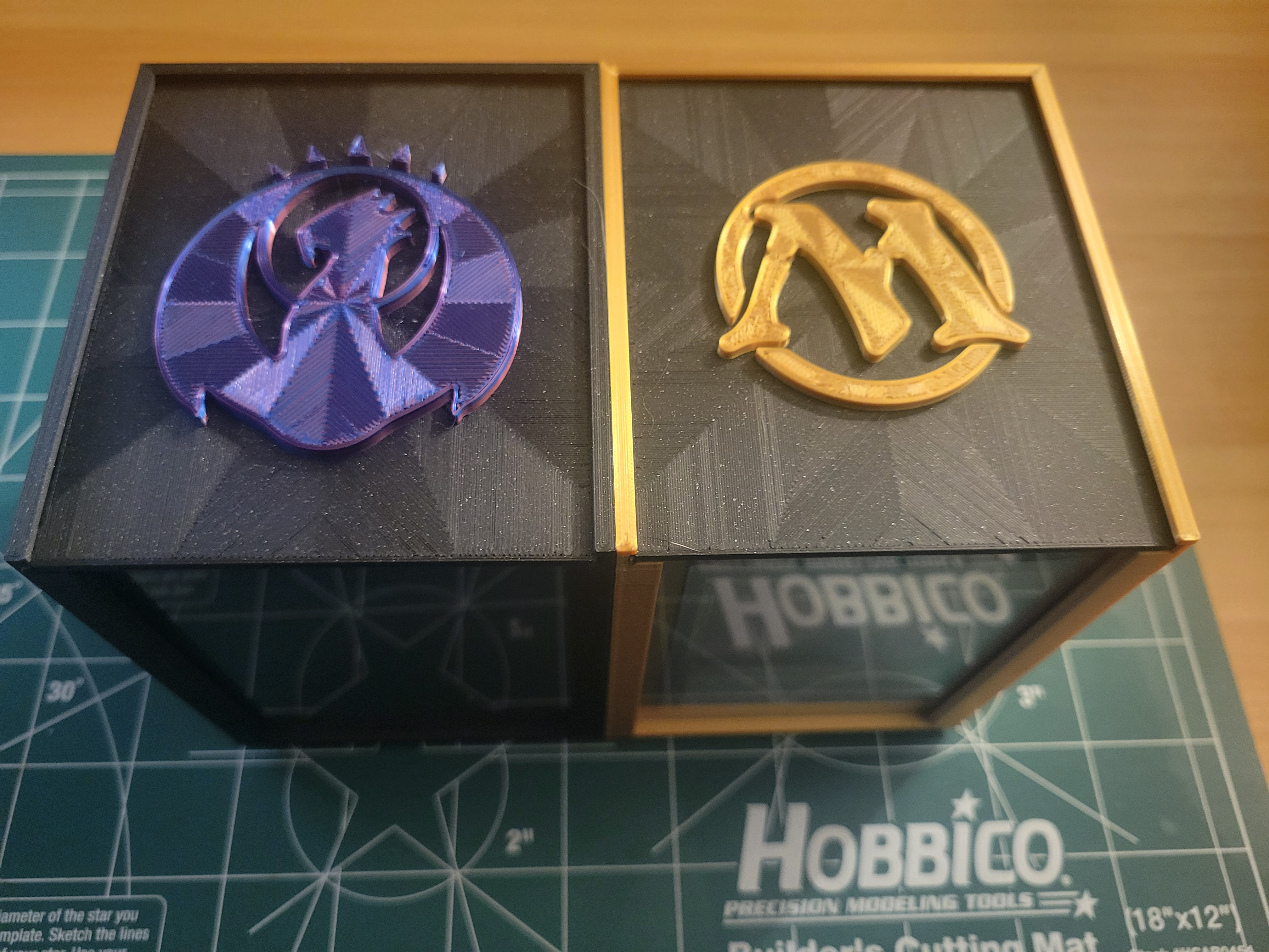 Magic The Gathering Deckbox (Stackable) + Additional Lid Options