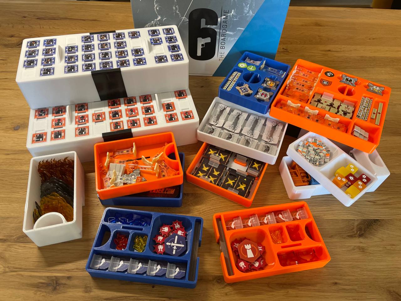 6: Siege - the board game big box insert (gameplay all-in)
