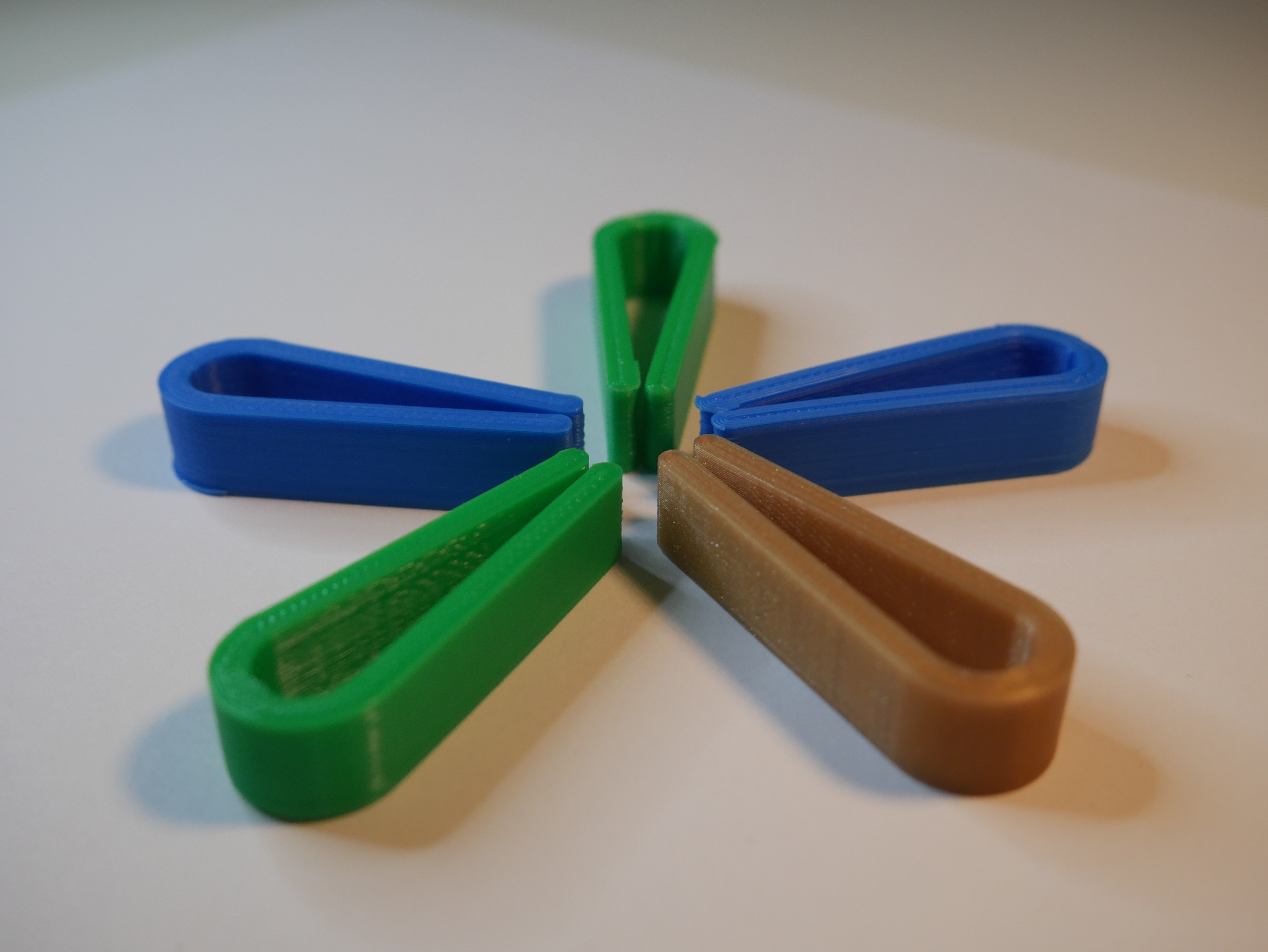 Small useful universal clip