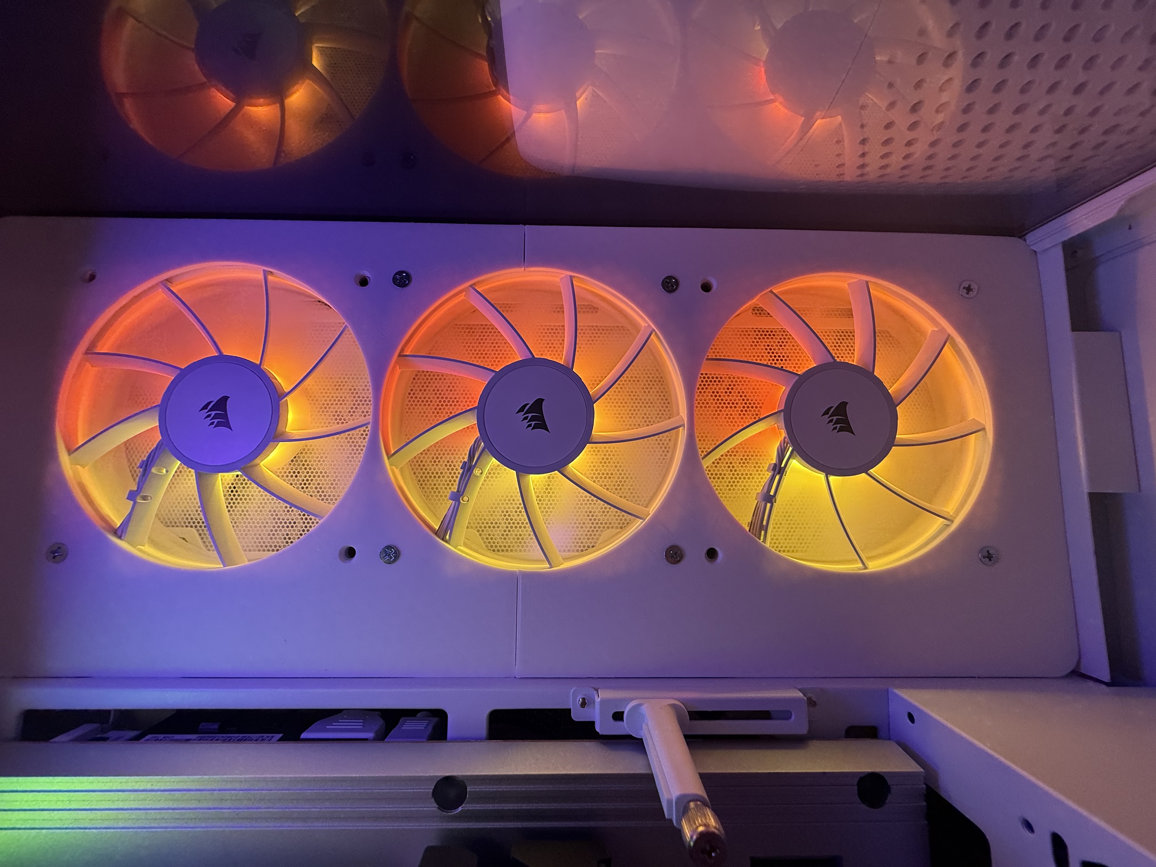 Corsair 3500X 120mm Front Fan Cover