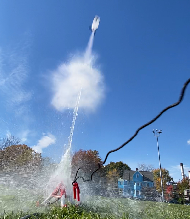 Miniatura 2 do modelo 3D Water Rocket Launcher