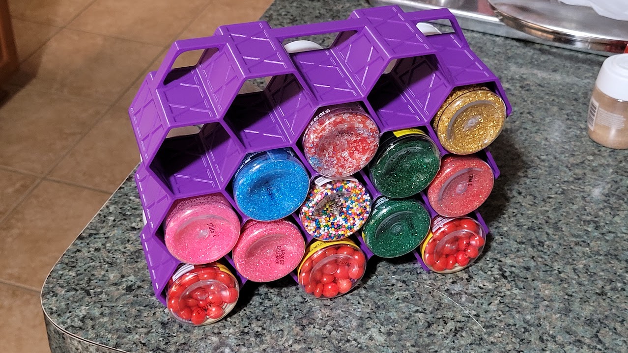 Wilton Sprinkle Caddy