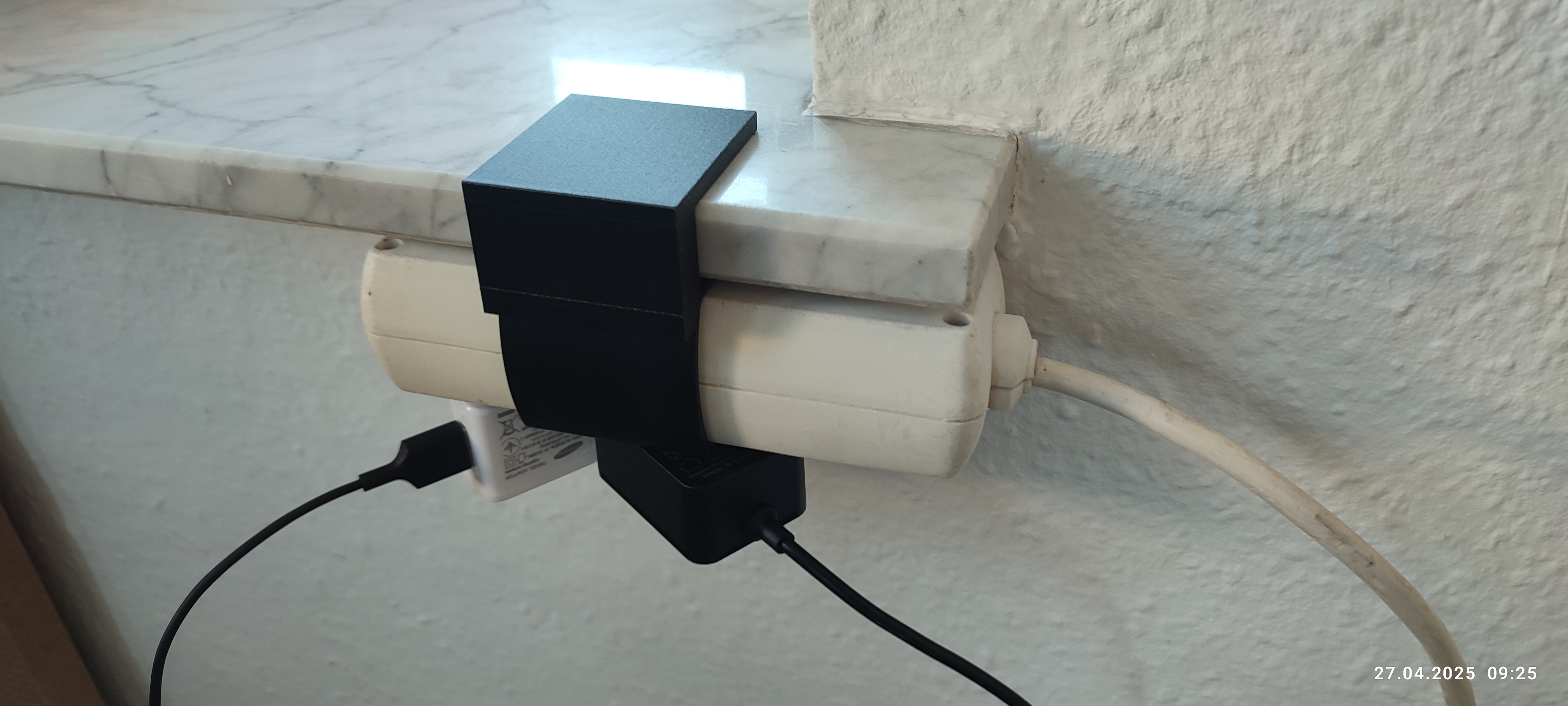 Steckdosenhalter modifiziert