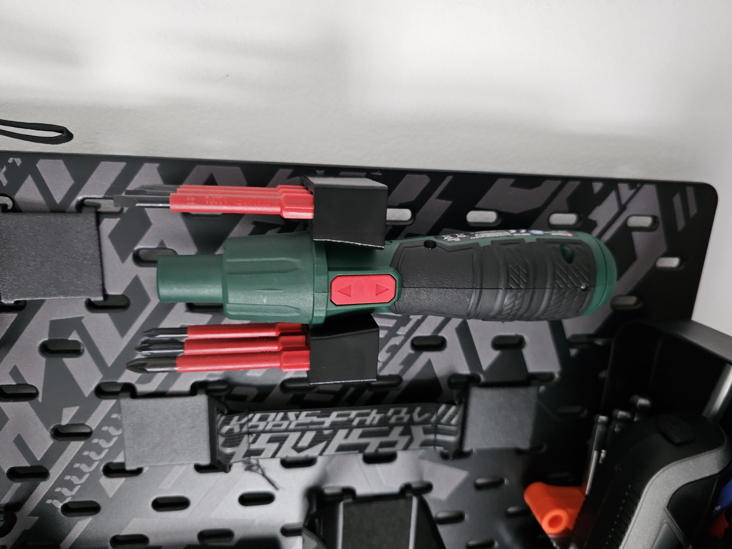 Skadis Parkside Eletric screwdriver