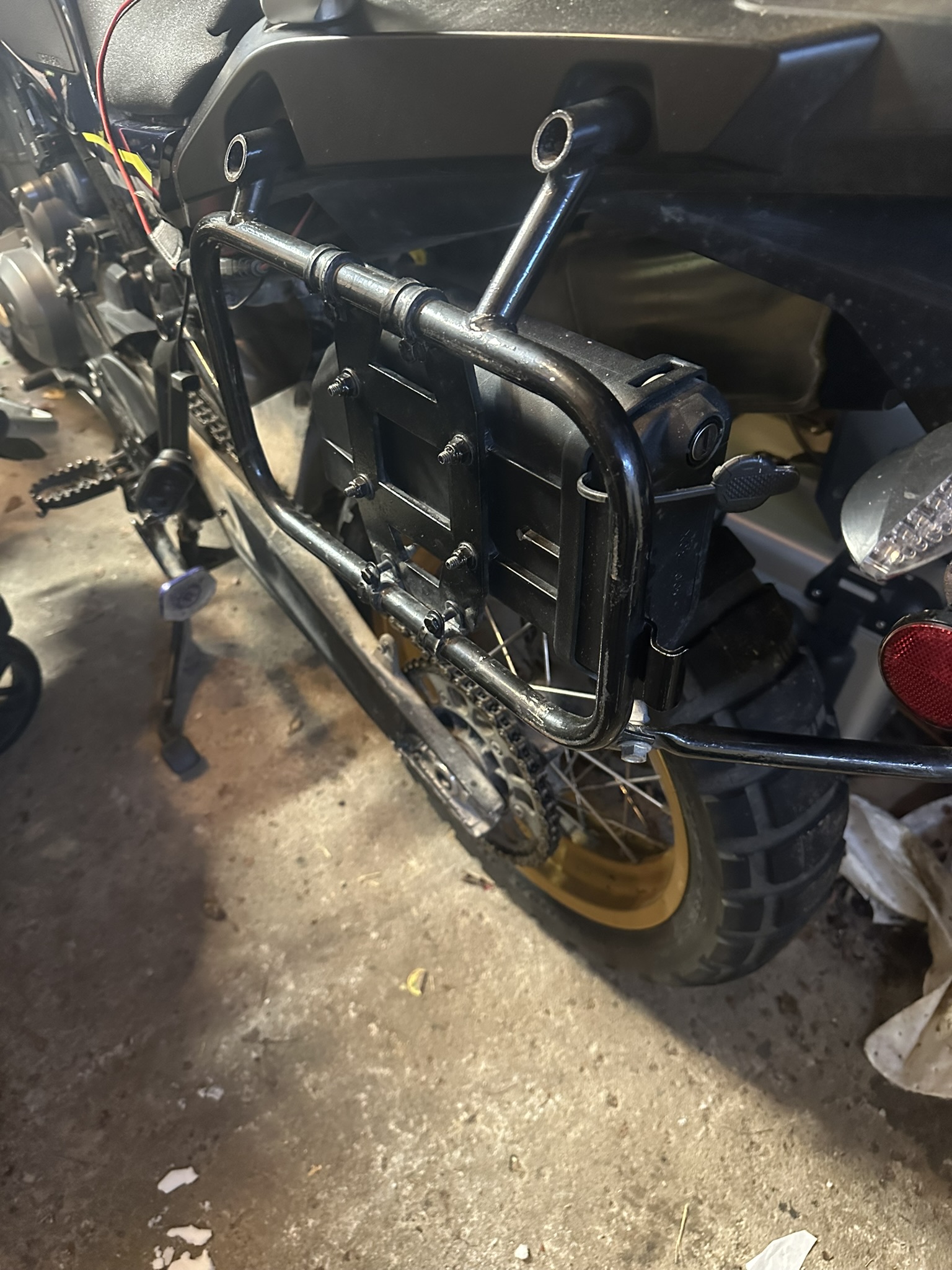 Ibex 800 Givi toolbox adapter plate