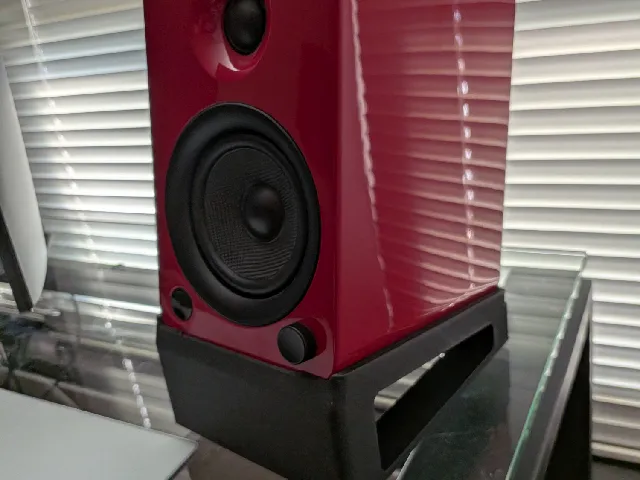 Kanto YU4 Speakerstand - Custom for YU4 specifically