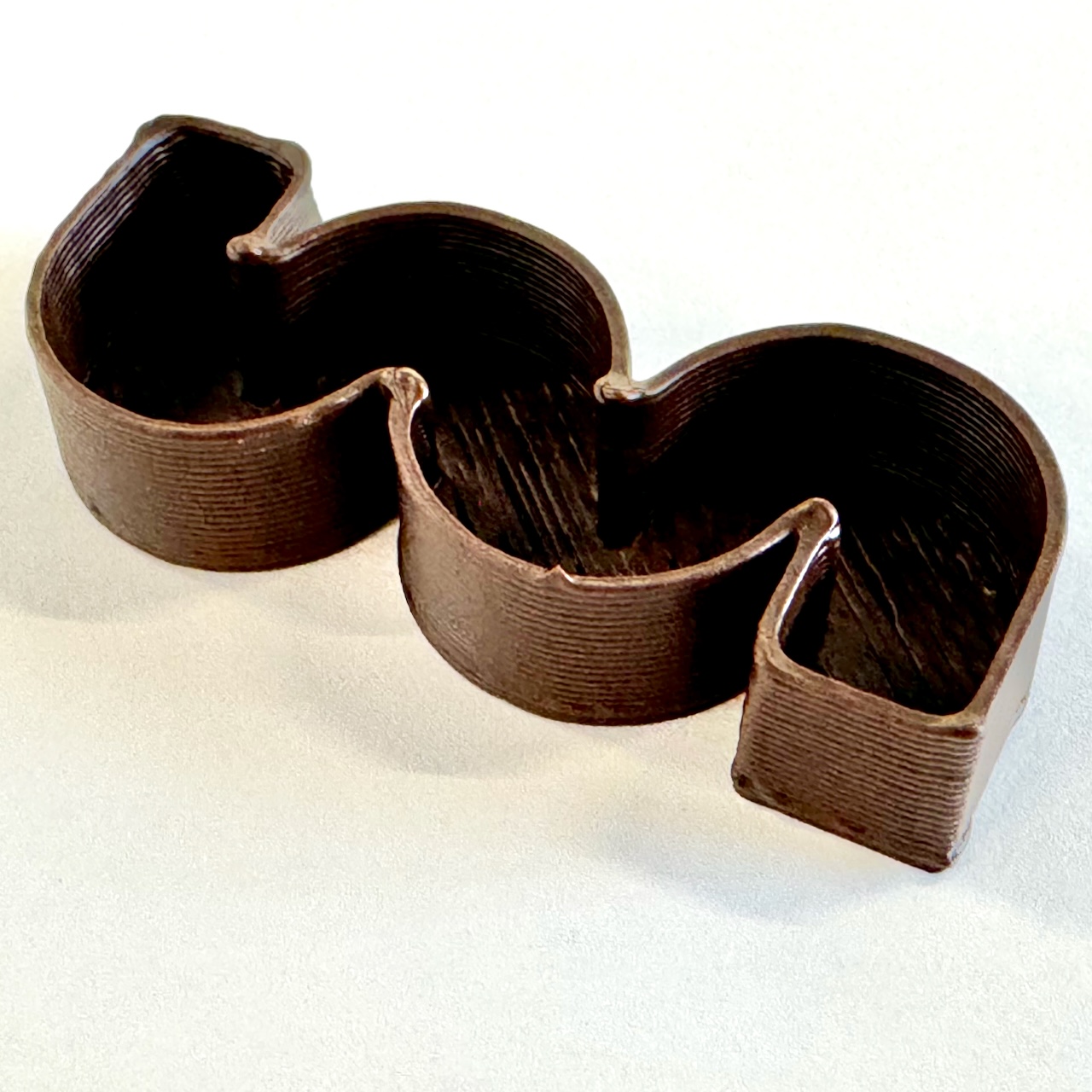 S Wall Vase for Cocoa Press Chocolate Printer