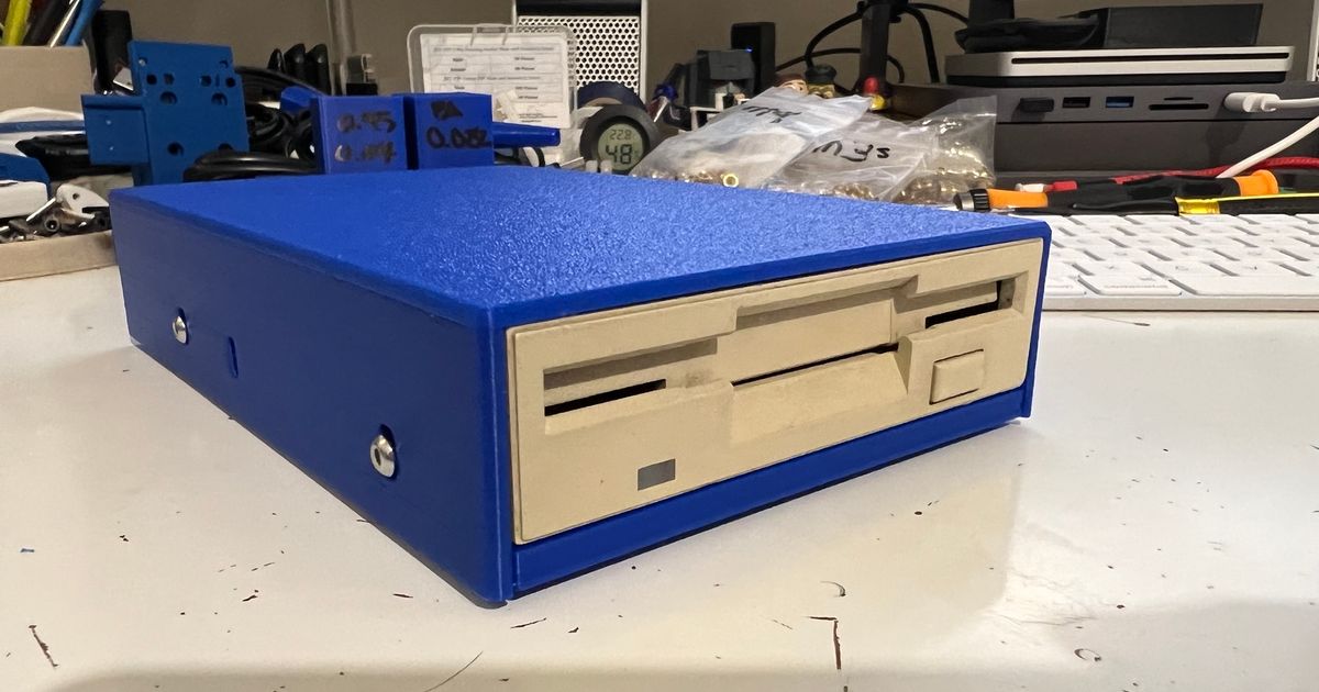 Simple Tandy 1000 External 3.5" or Gotek Floppy Drive Case by djos_1475