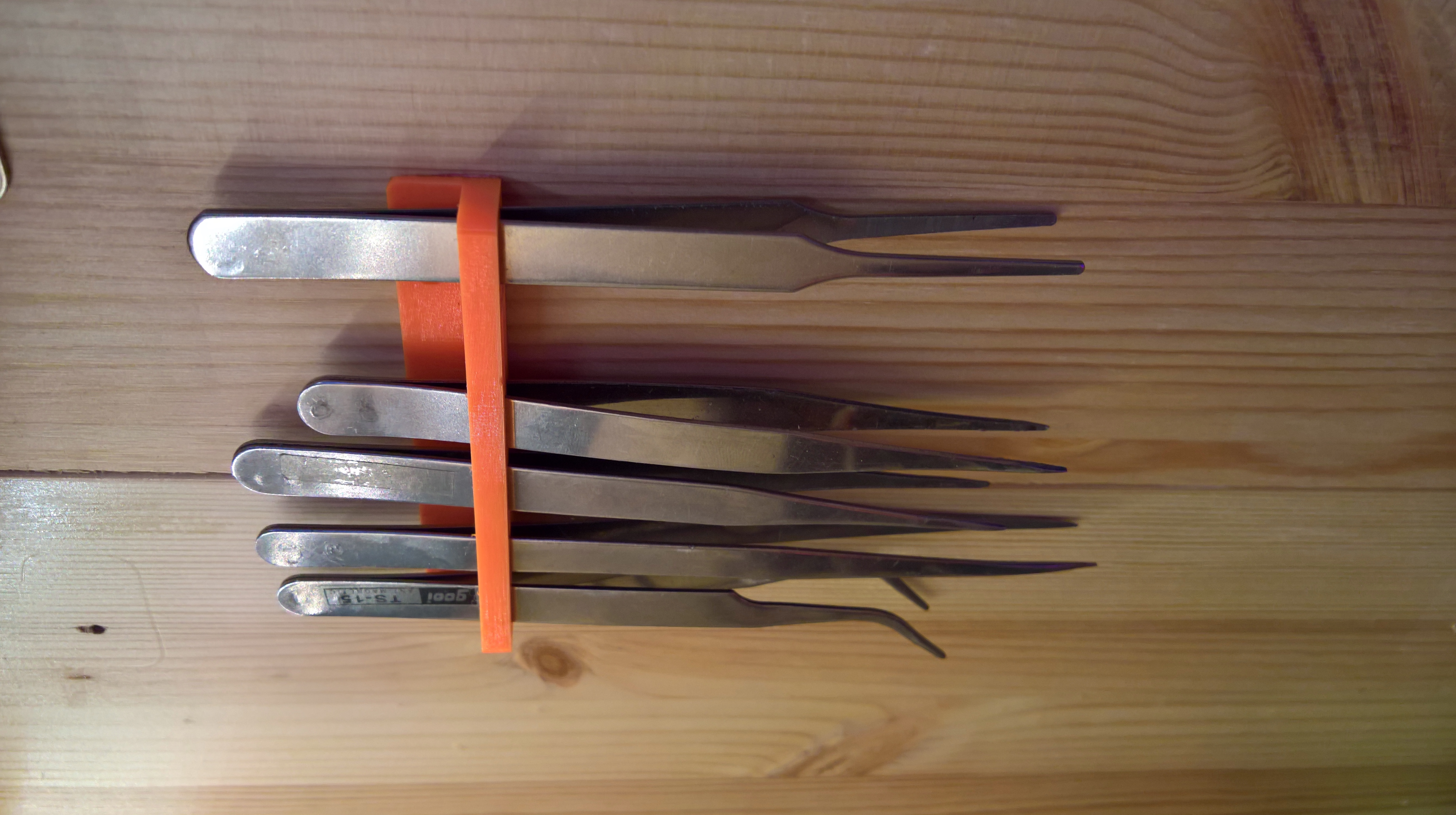 Tweezers holder v2