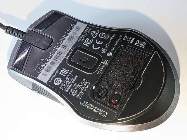Wireless Razer Lancehead Cover for USB-Adapter