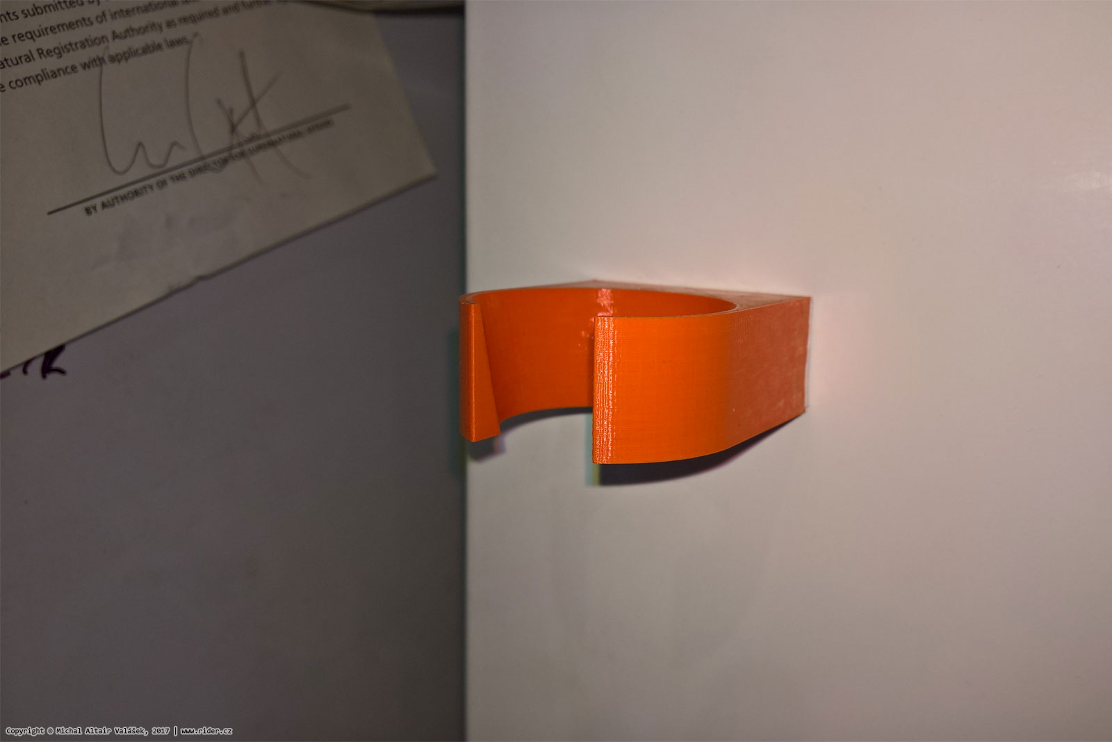 Miniatura 3 do modelo 3D Generic & Parametric Flashlight Holder