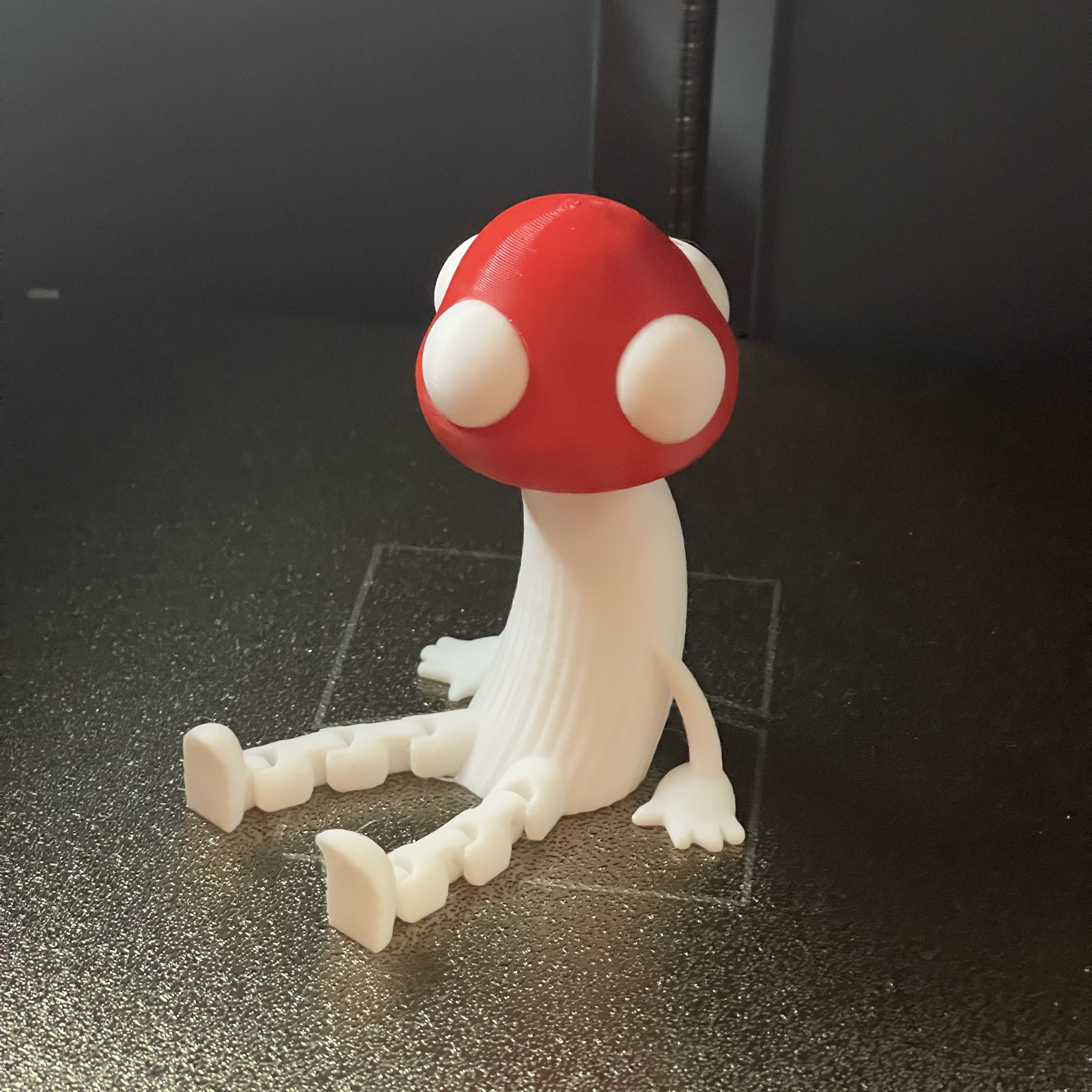 Friendly Articulated Toadstool