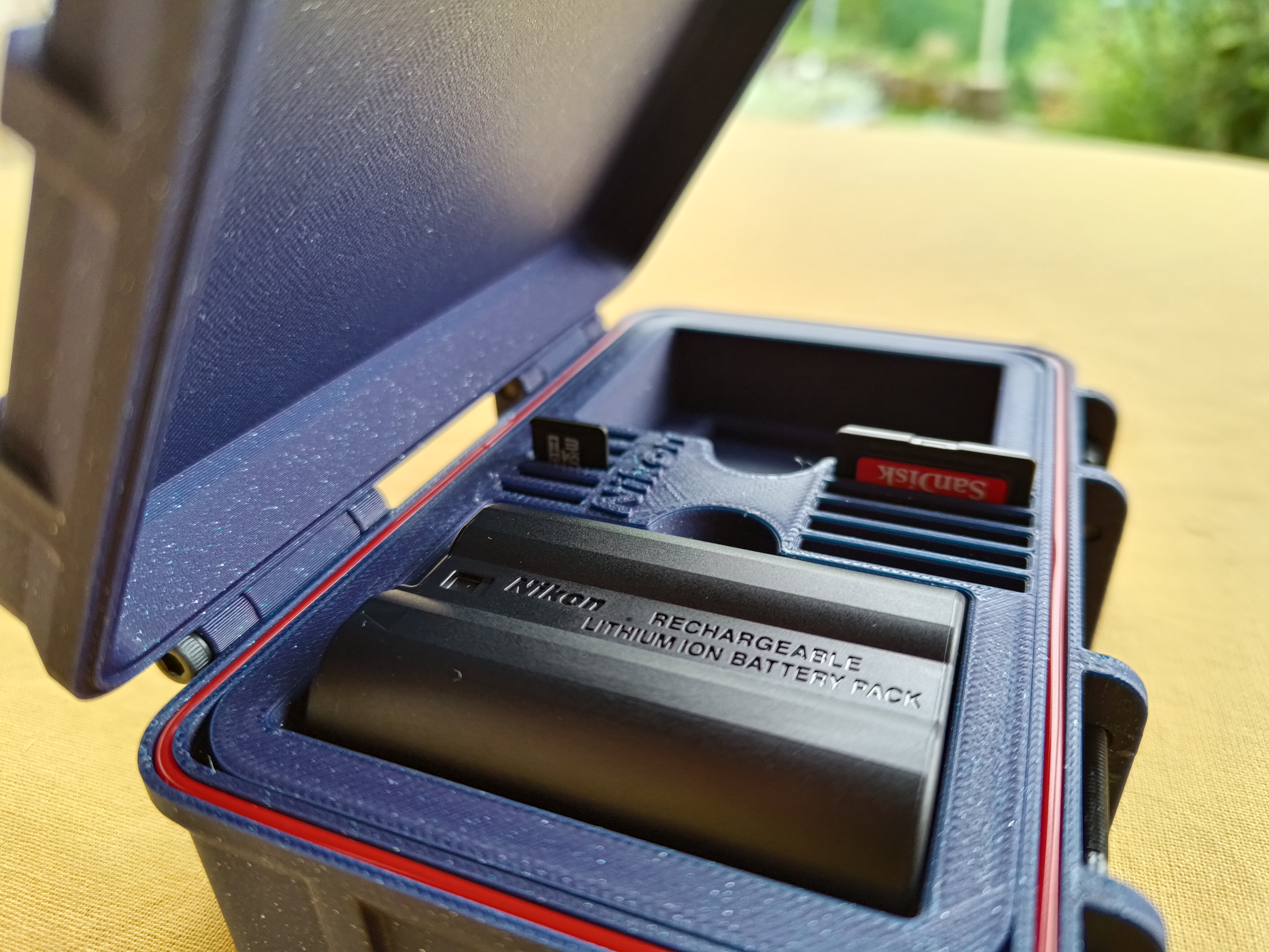 Nikon battery and SD + CFexpress B card box insert