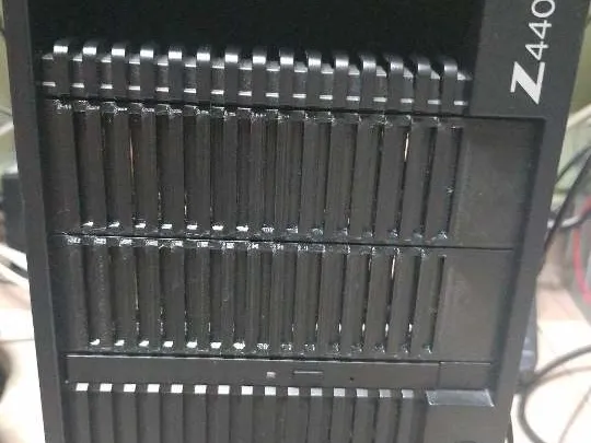 HP Z440 (and similar) 5.25inch Drive Finned Bay Cover