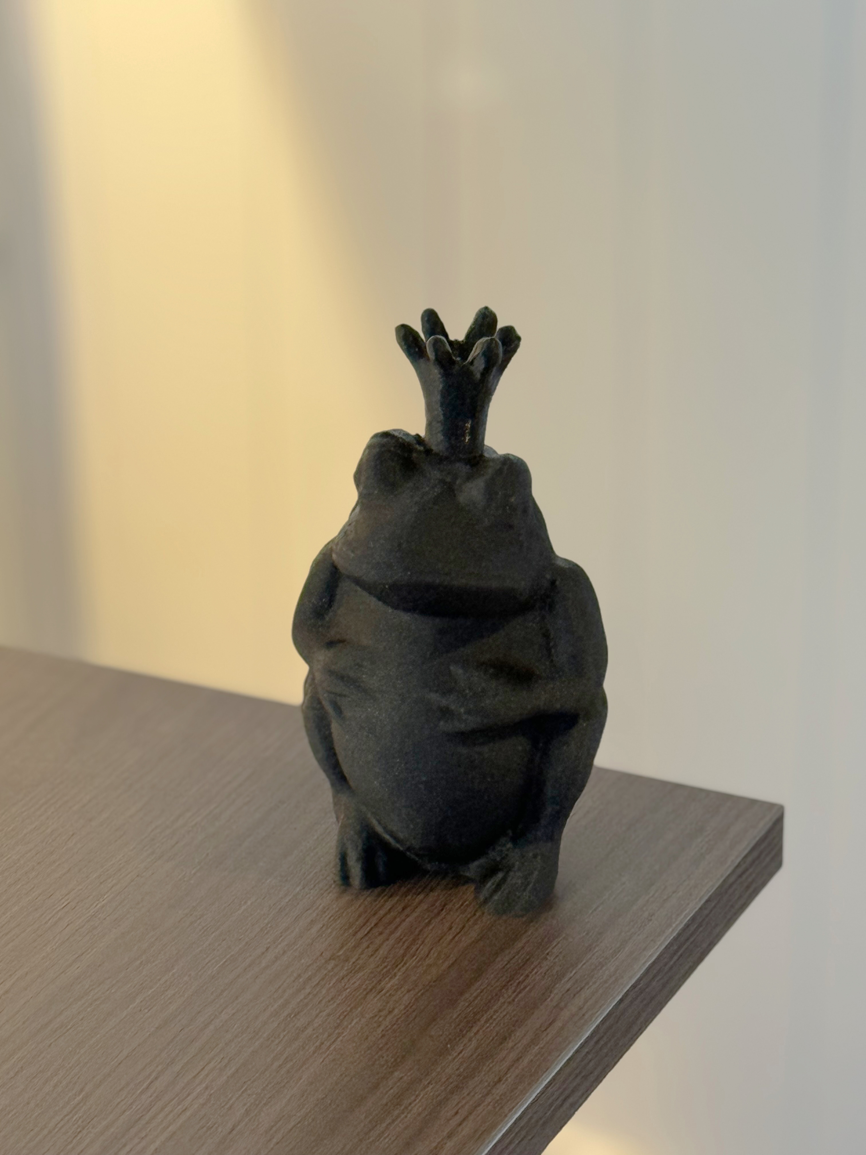 Frog With Crown by Stigern Download free STL model