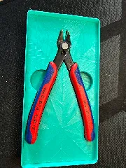 Gridfinity Bin with Knipex Insert (78 61 125/hard)
