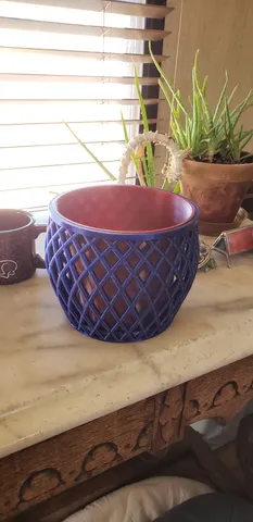 Spiral Lattice - Large Plant Pot