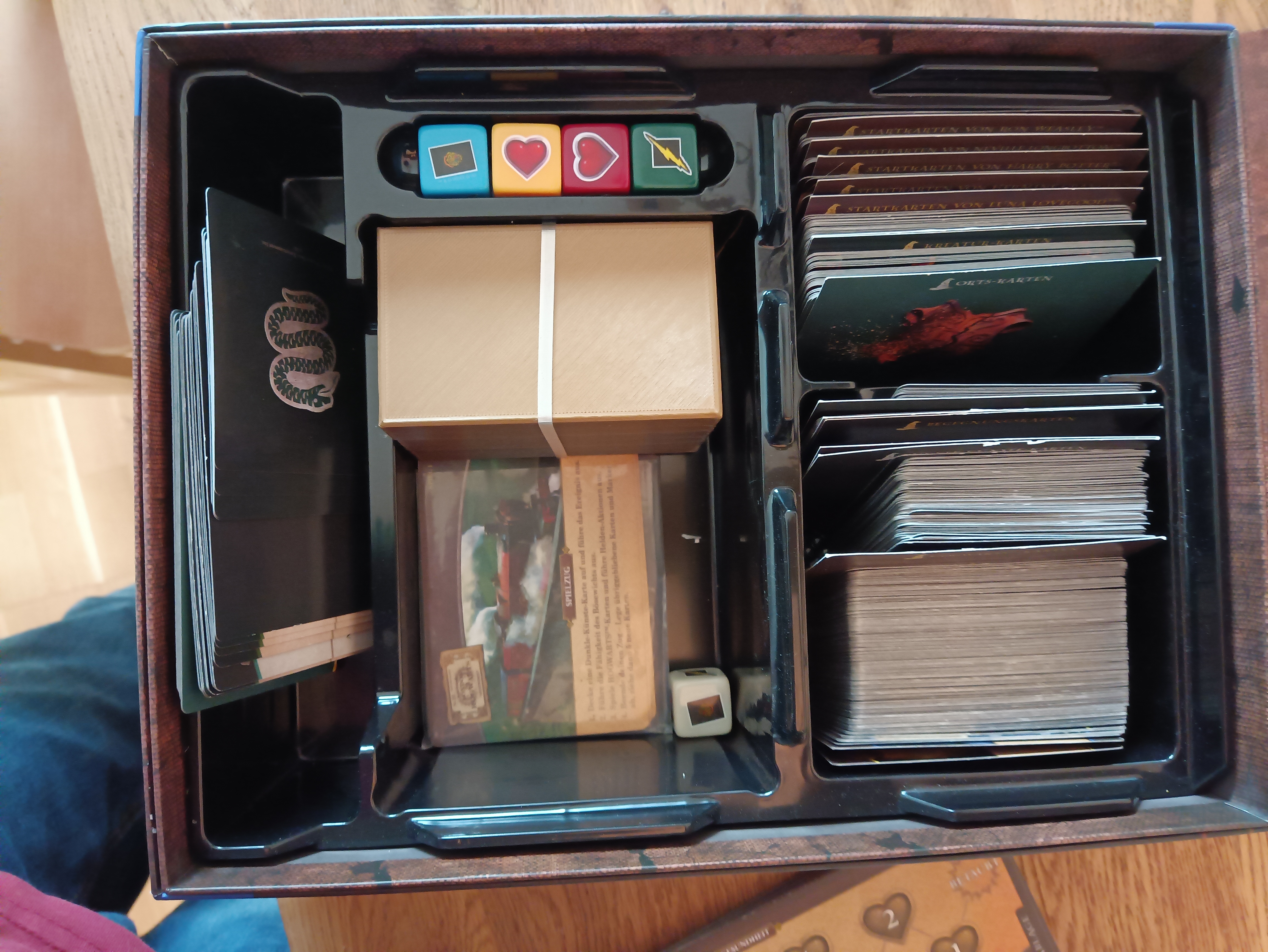 Miniatura 3 do modelo 3D Stackable Boardgame Token Boxes