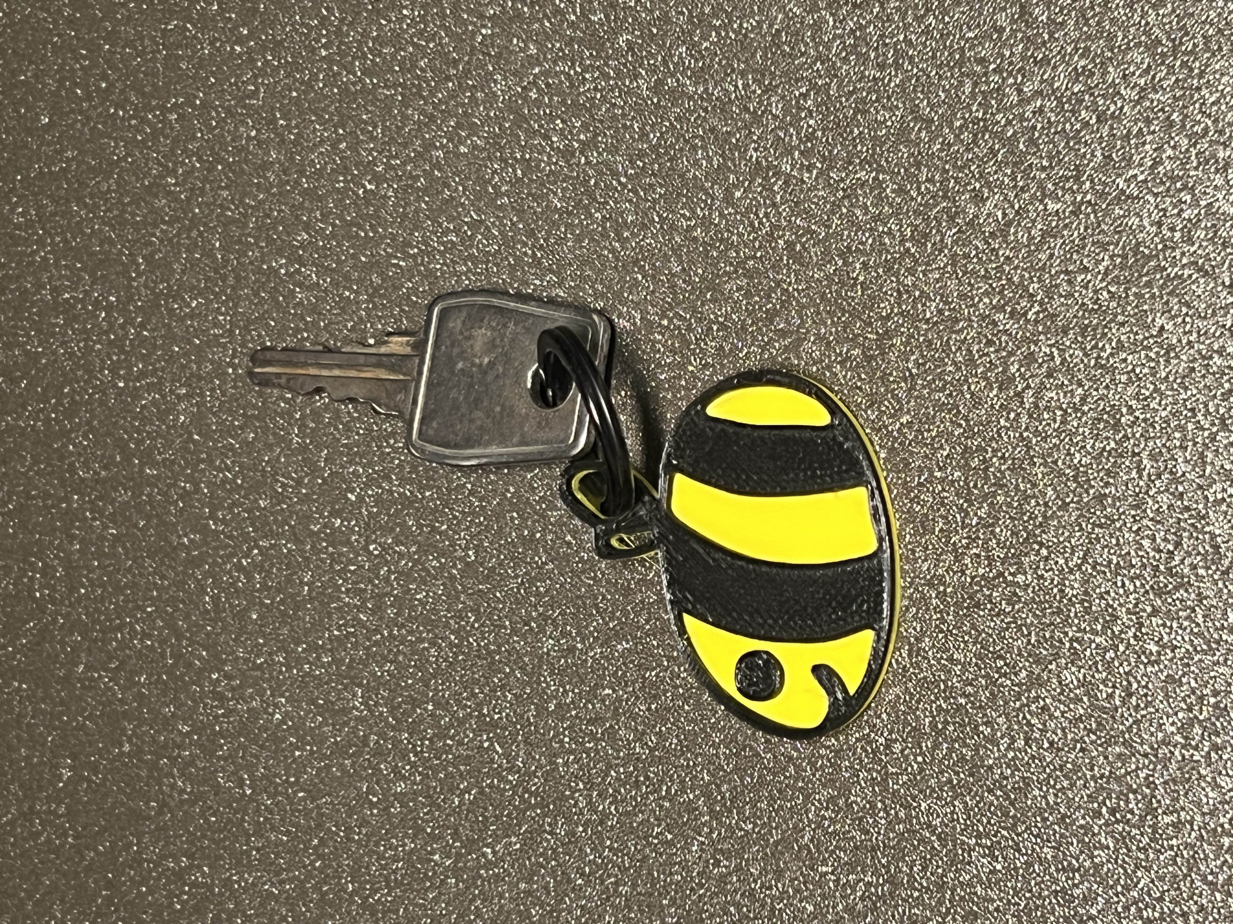 Miniatura 2 do modelo 3D Bumble Bee Key Chain